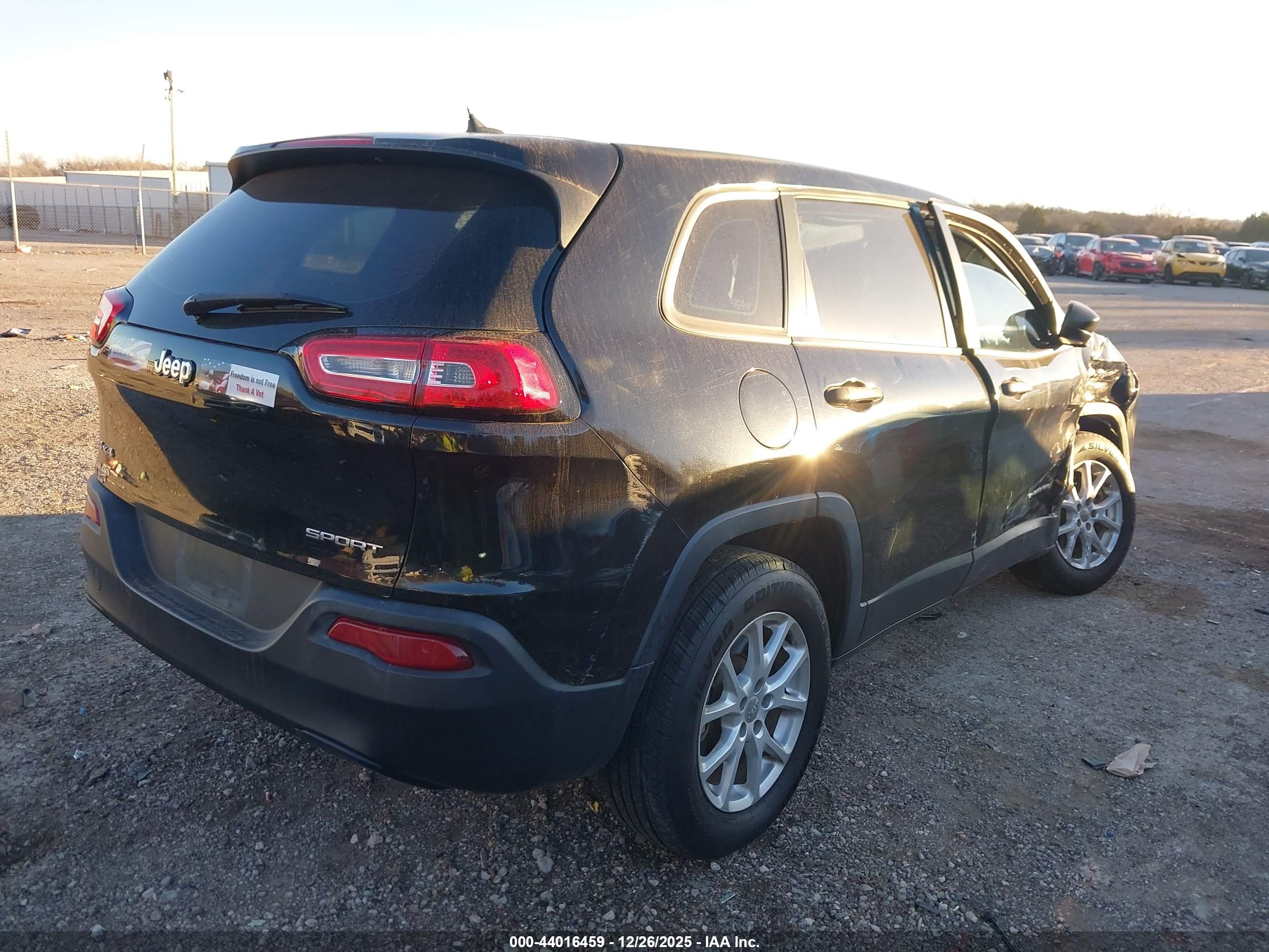 JEEP CHEROKEE image 4