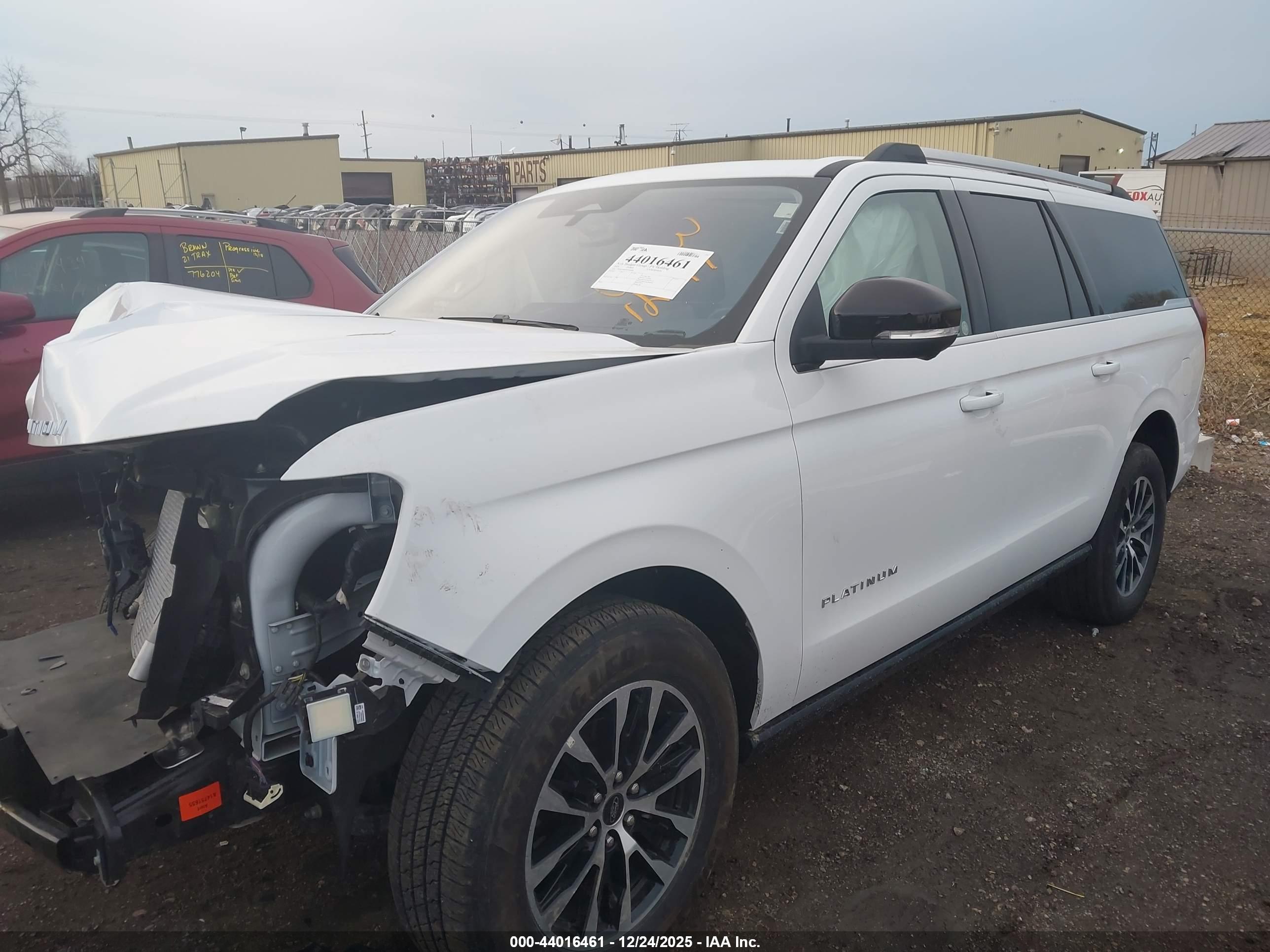 FORD EXPEDITION image 2