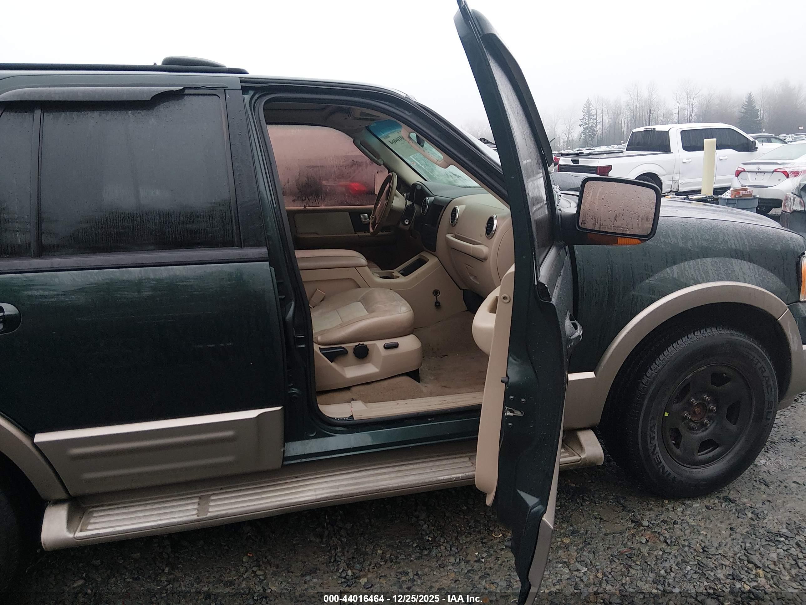 FORD EXPEDITION image 5