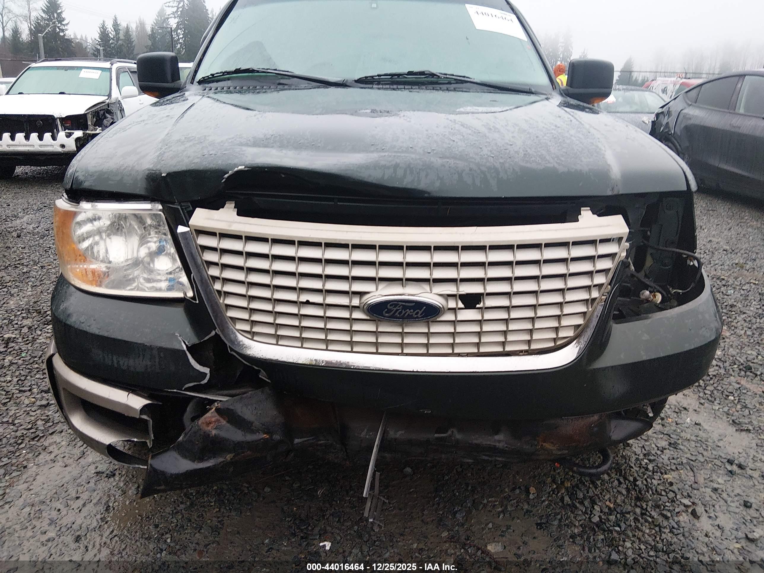FORD EXPEDITION image 6