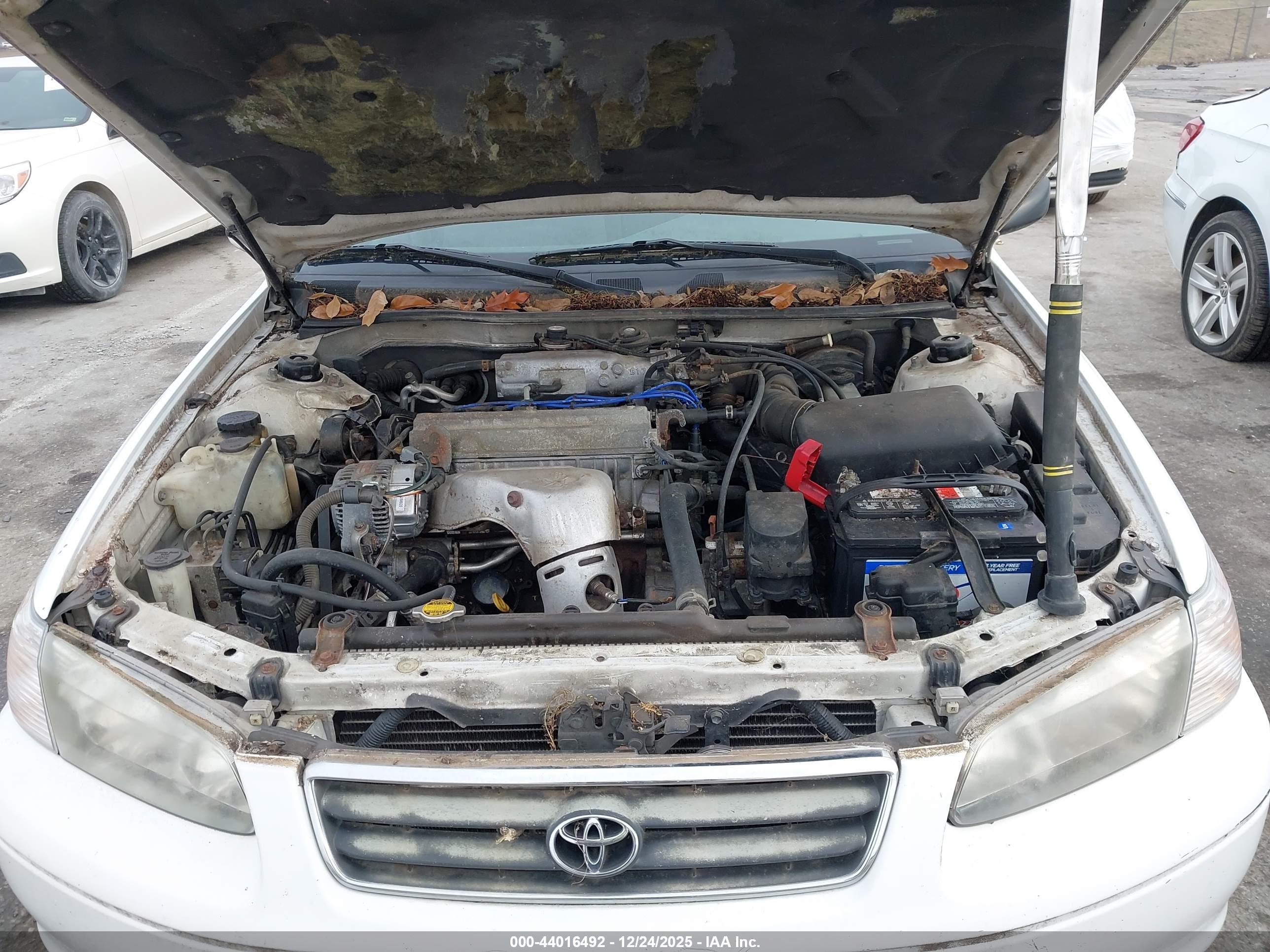 TOYOTA CAMRY image 10