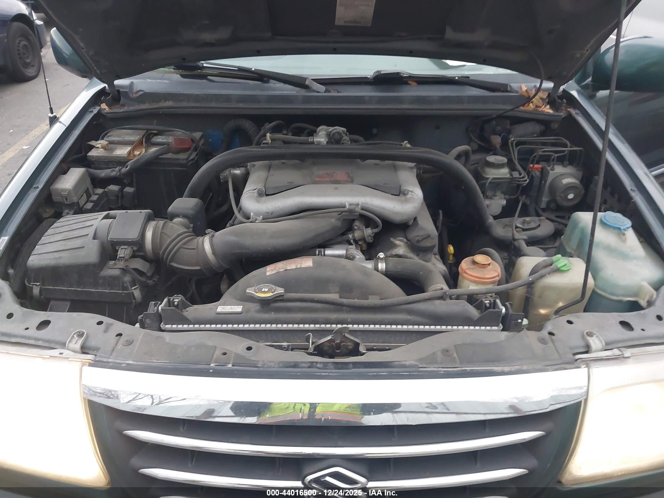 SUZUKI XL-7 image 10