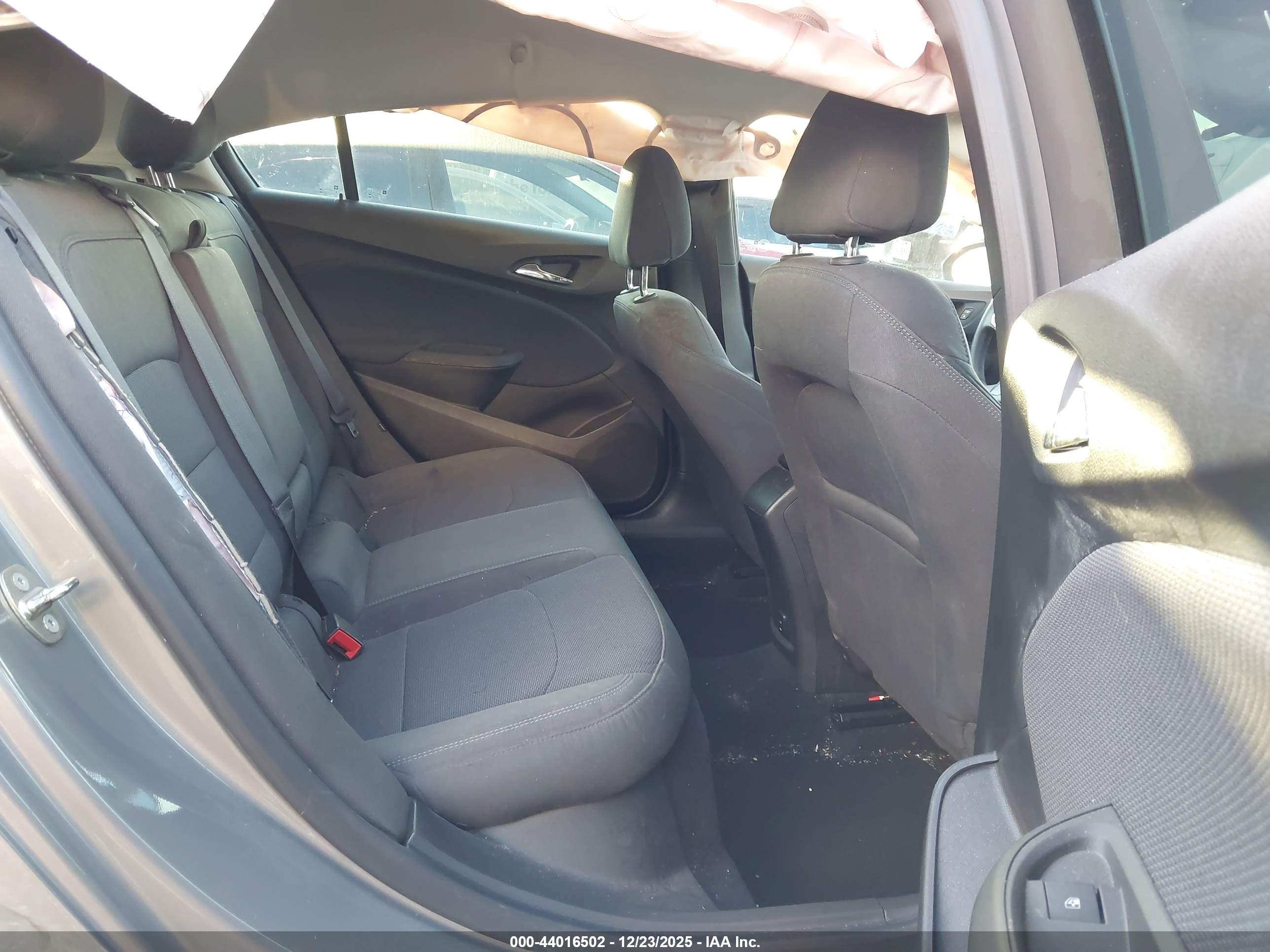CHEVROLET CRUZE image 8