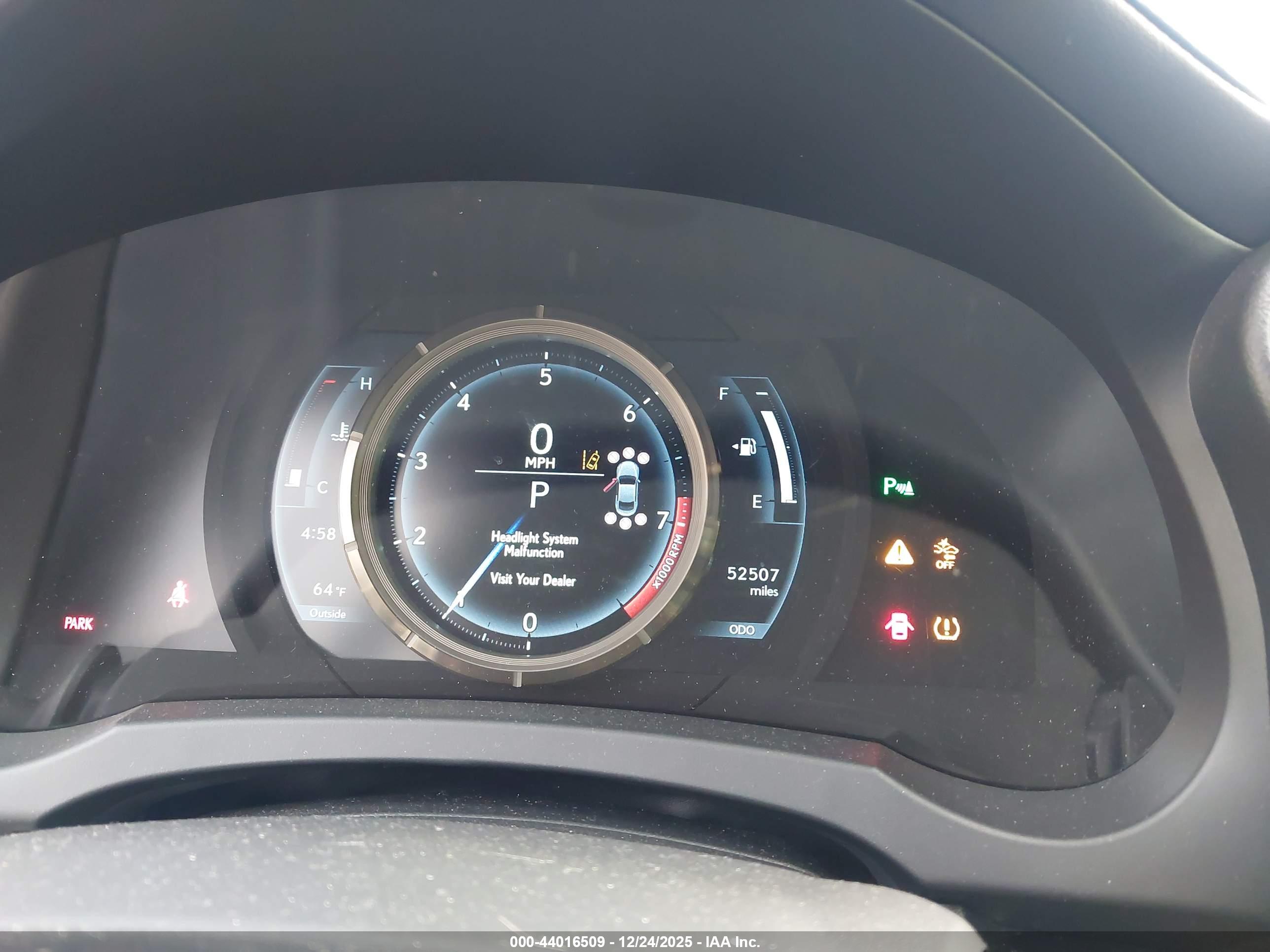 LEXUS RC image 7
