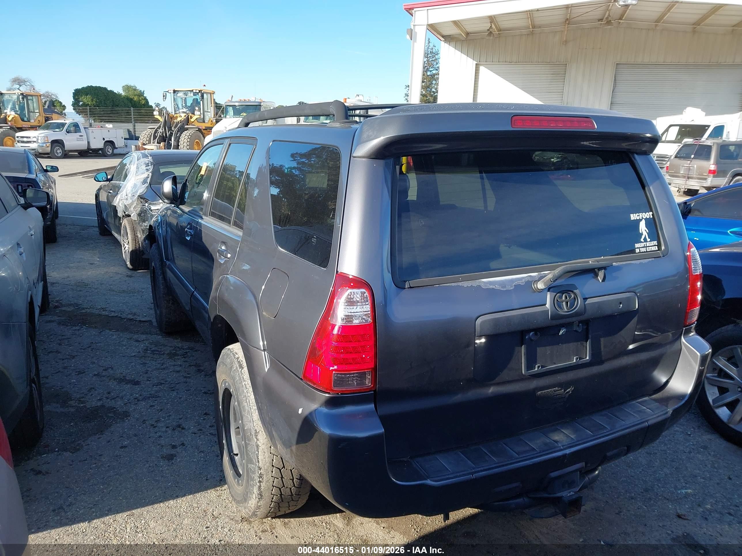 TOYOTA 4RUNNER image 3