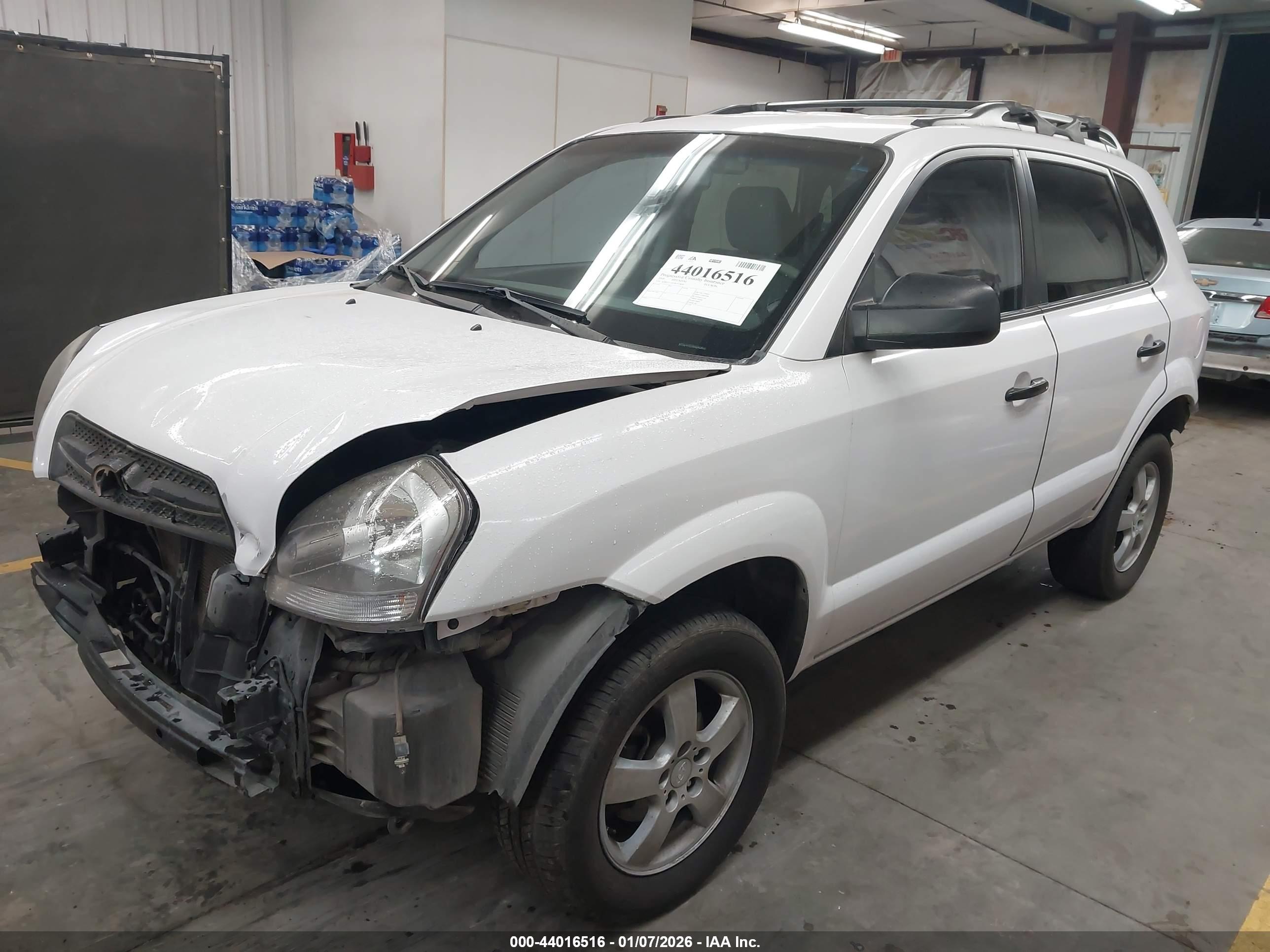 HYUNDAI TUCSON image 2