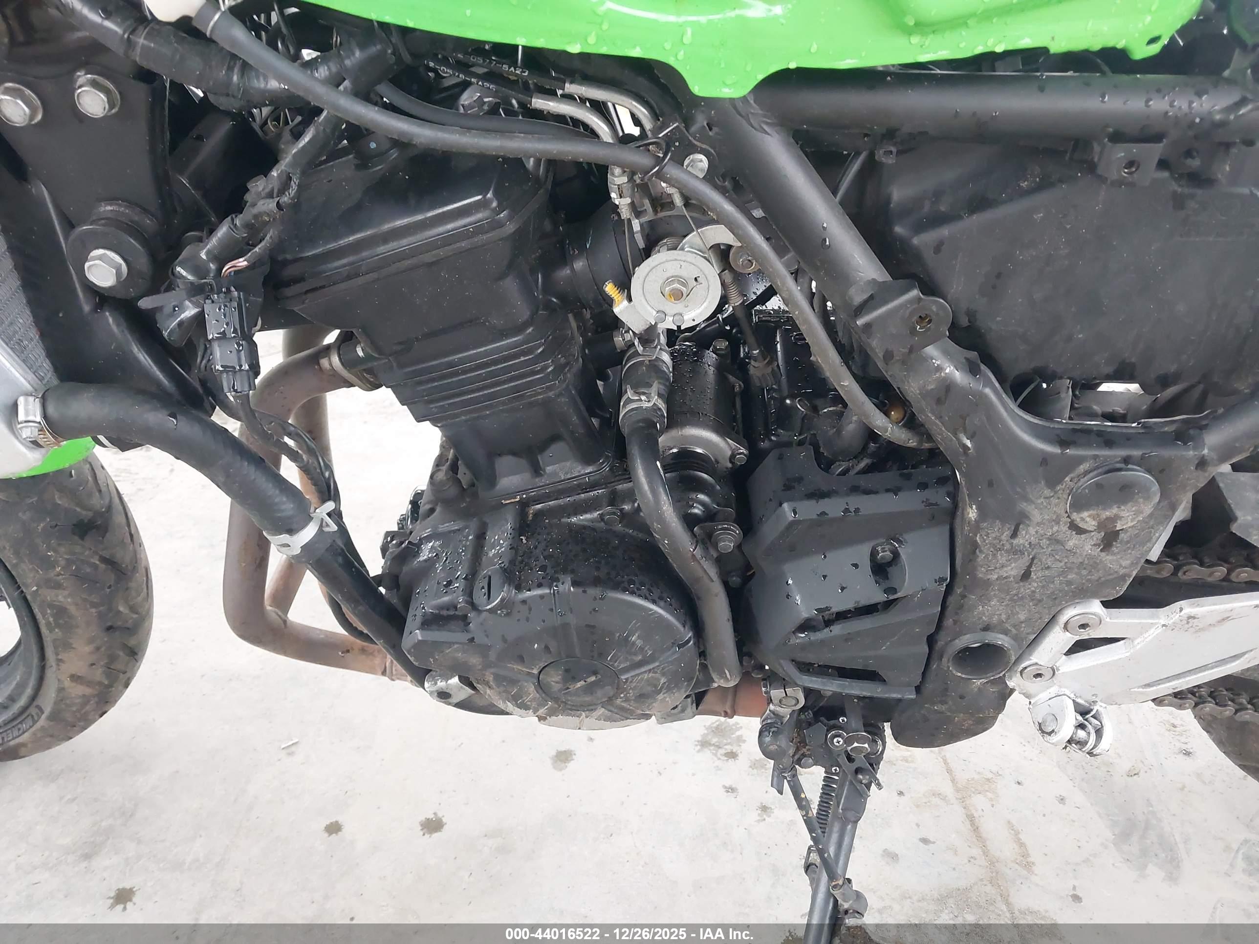 KAWASAKI EX300 image 9