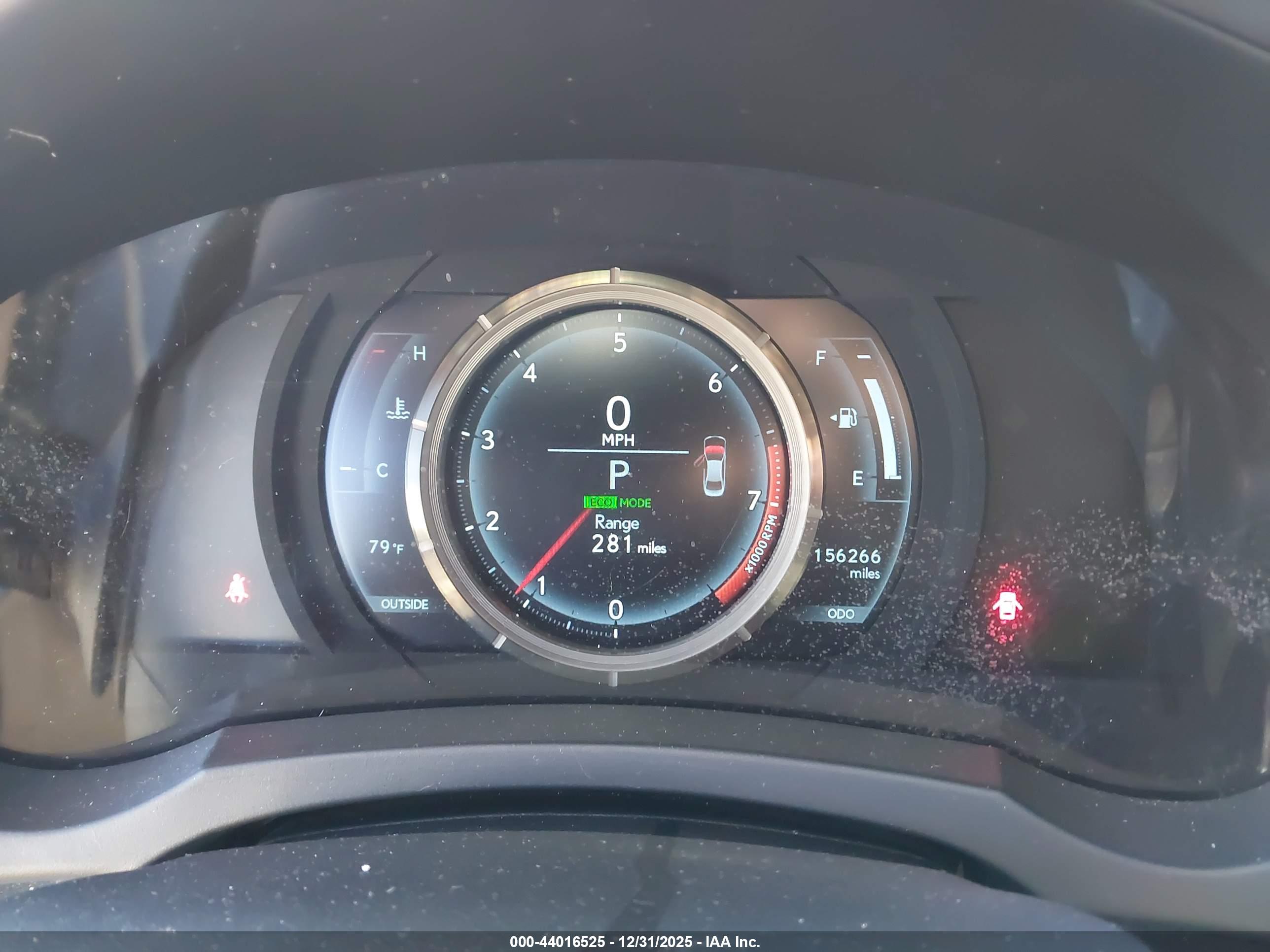 LEXUS IS image 7