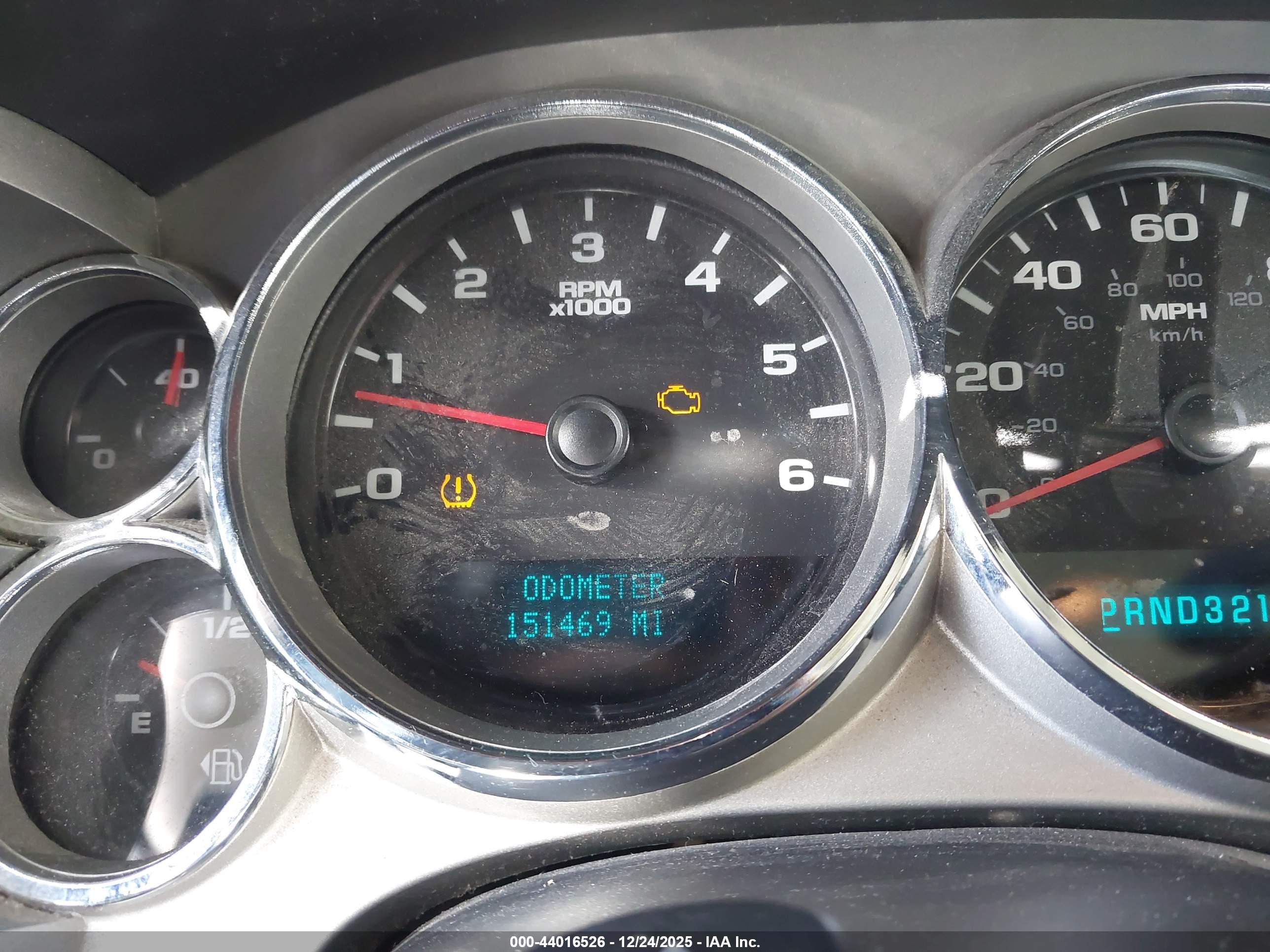 CHEVROLET SILVERADO image 7