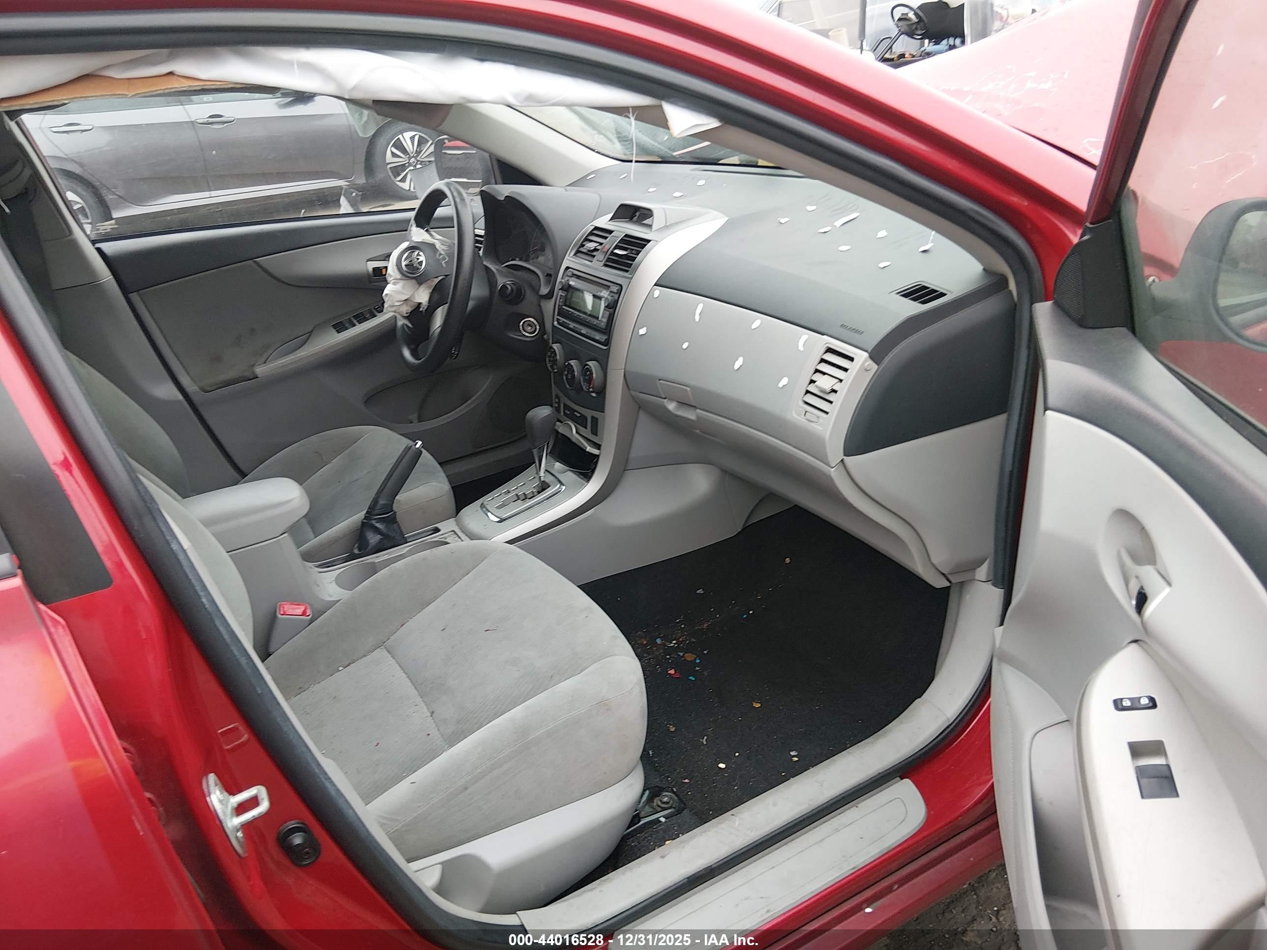 TOYOTA COROLLA image 5