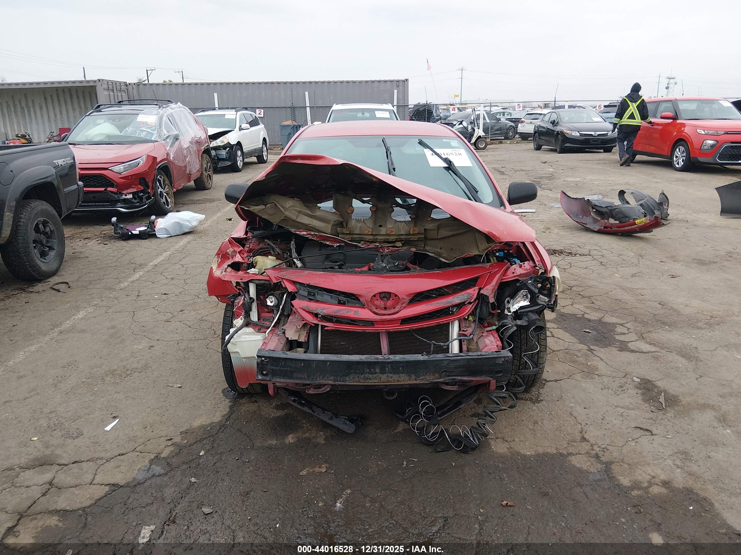 TOYOTA COROLLA image 6