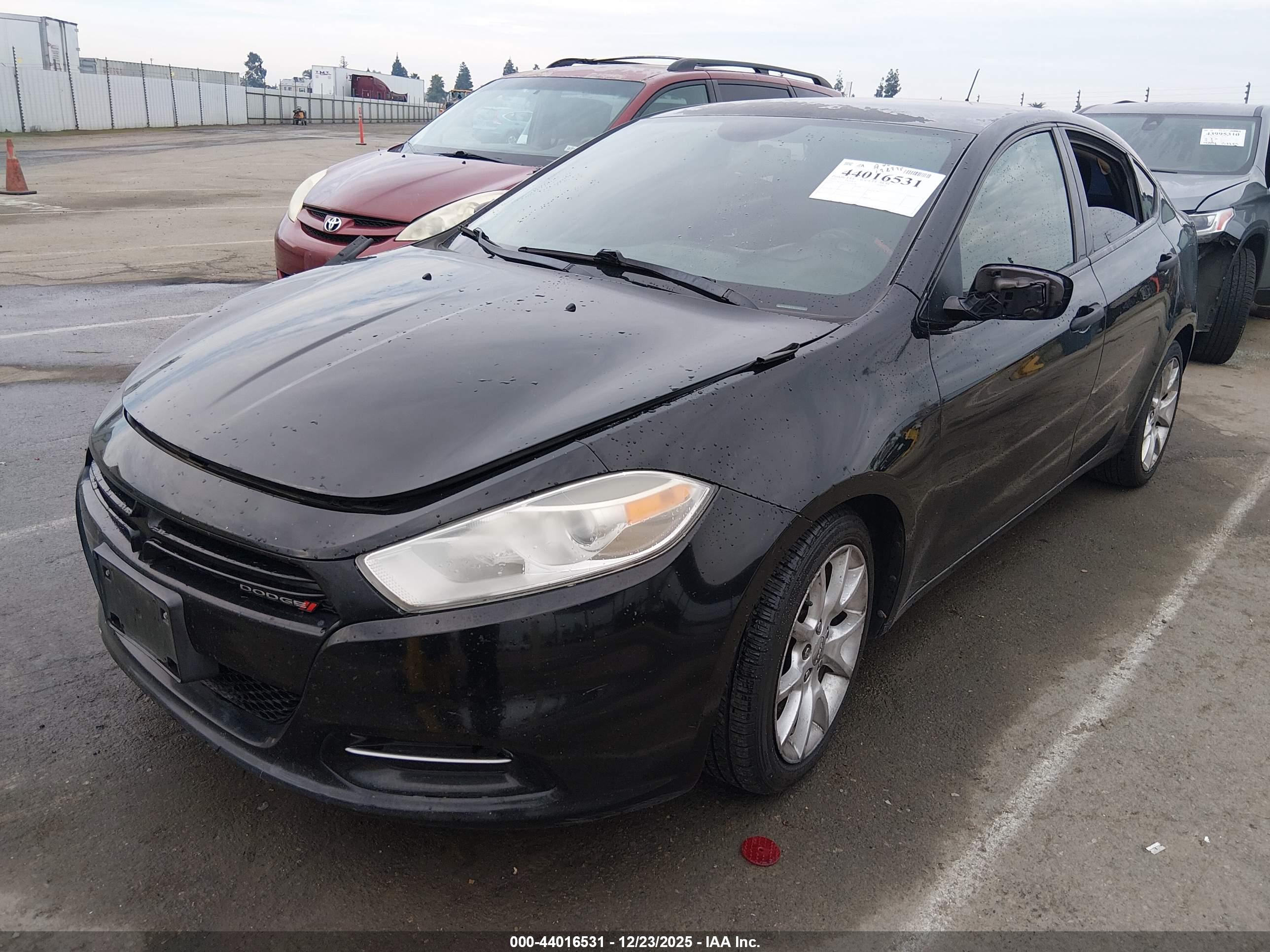 DODGE DART image 2