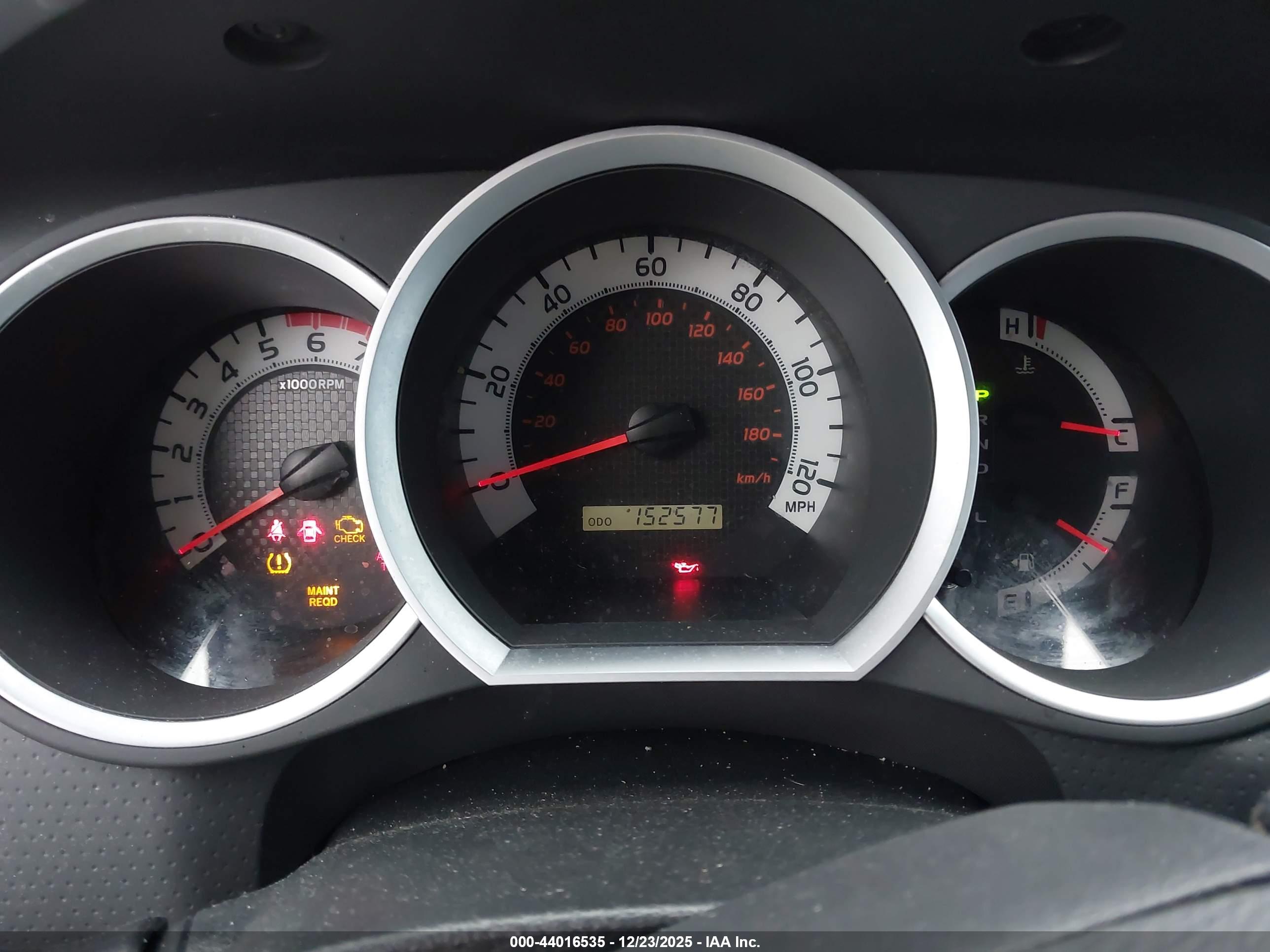 TOYOTA TACOMA image 7
