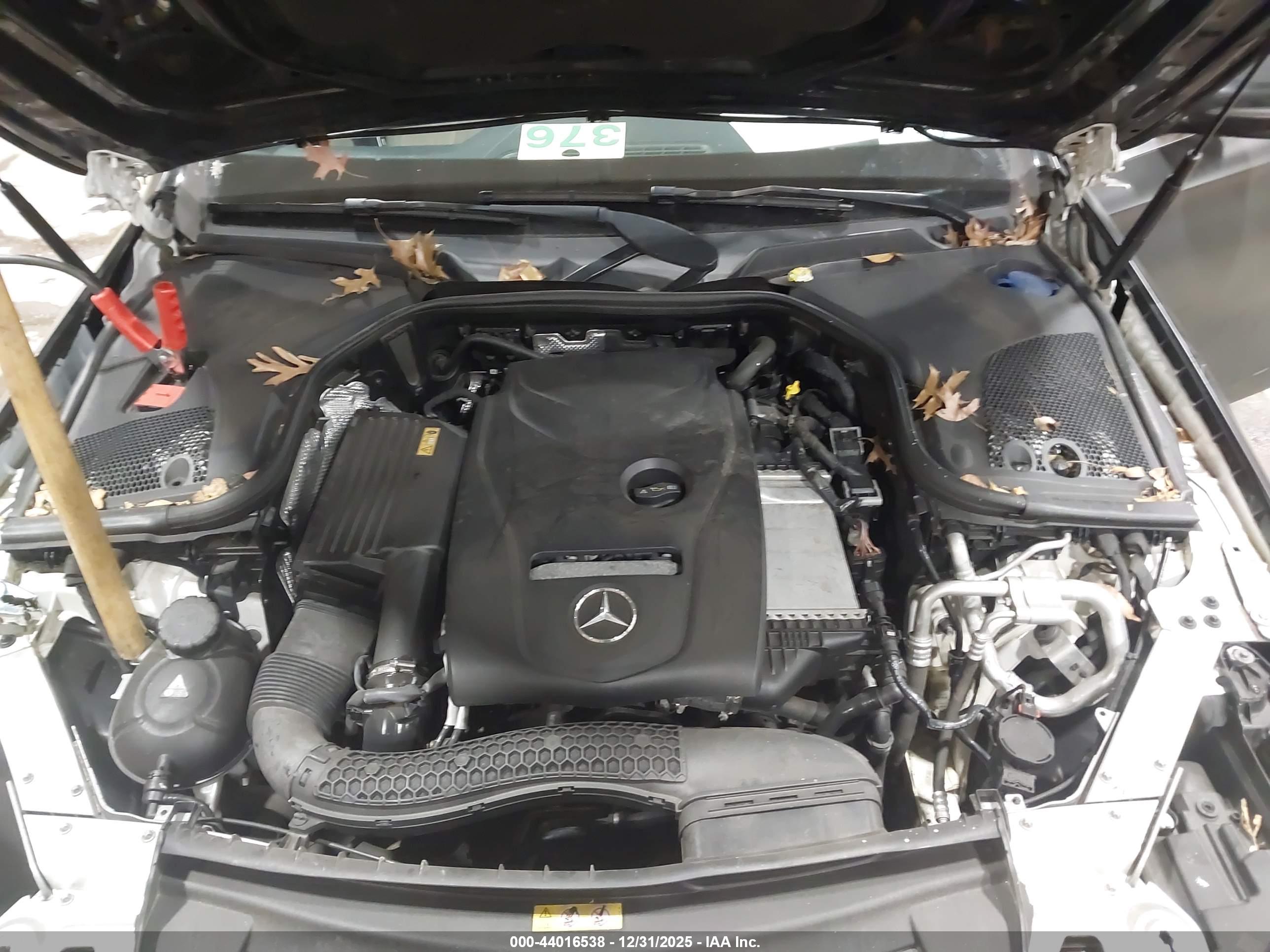 MERCEDES-BENZ E image 10