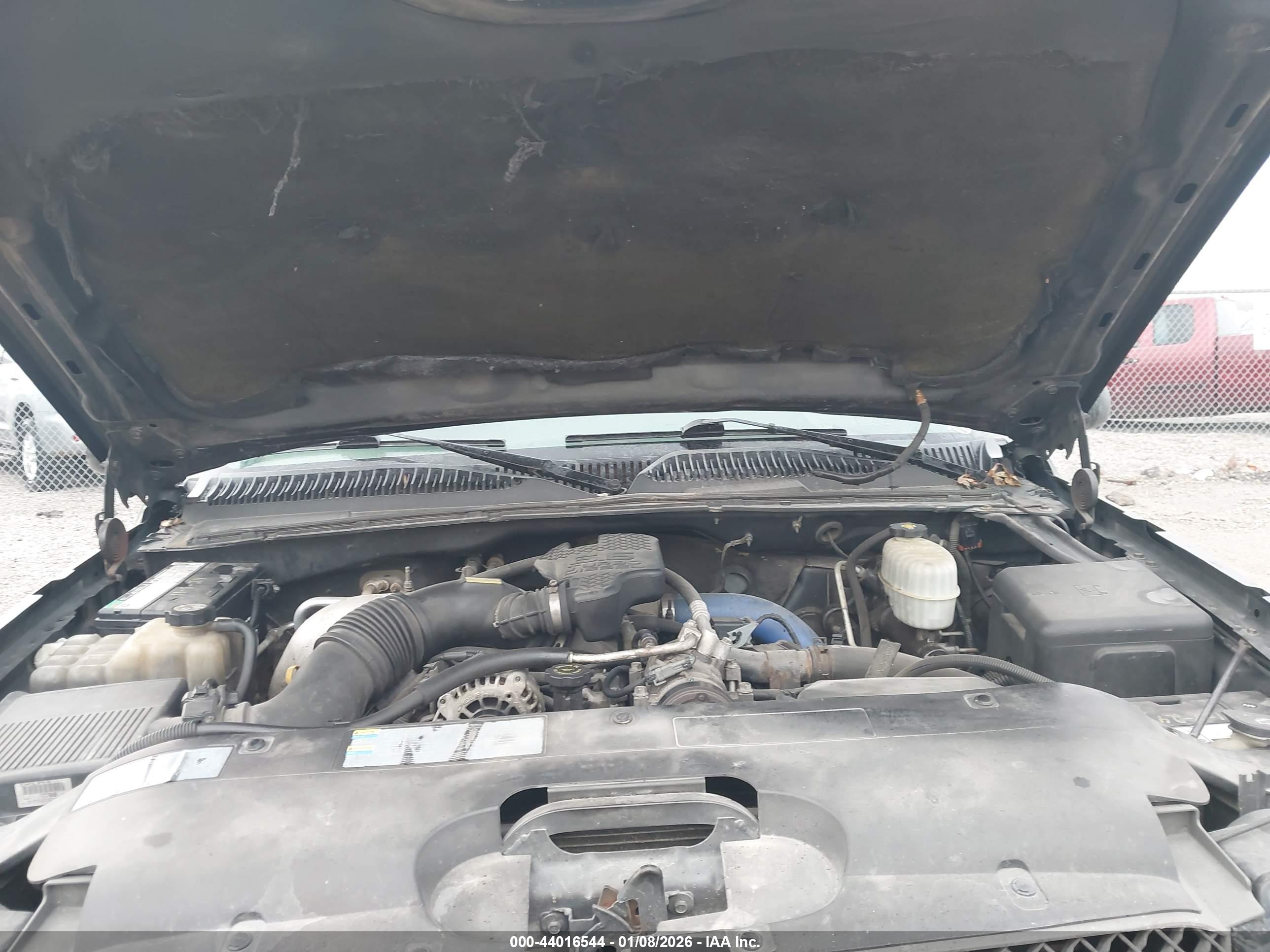 CHEVROLET SILVERADO image 10
