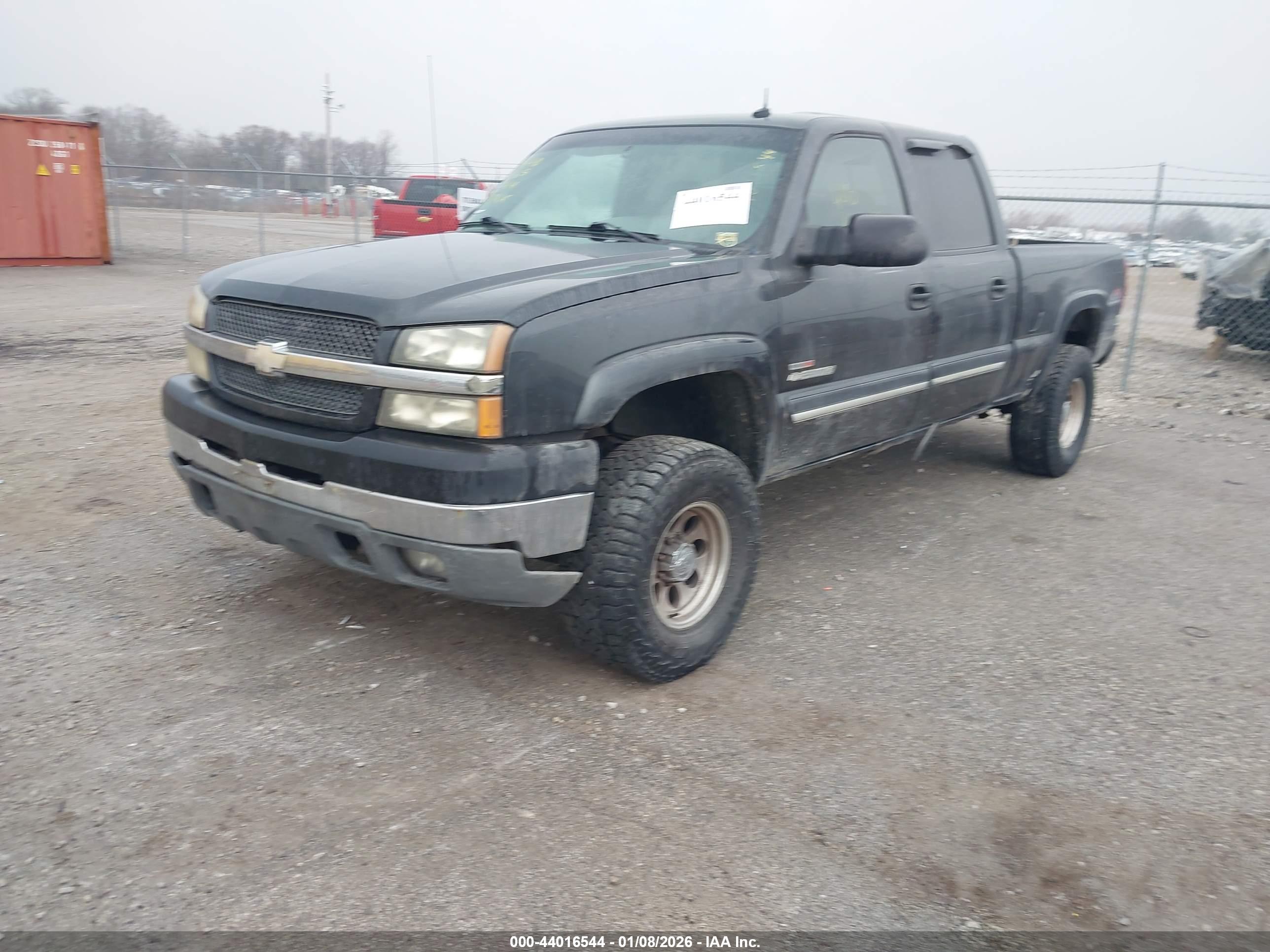 CHEVROLET SILVERADO image 2