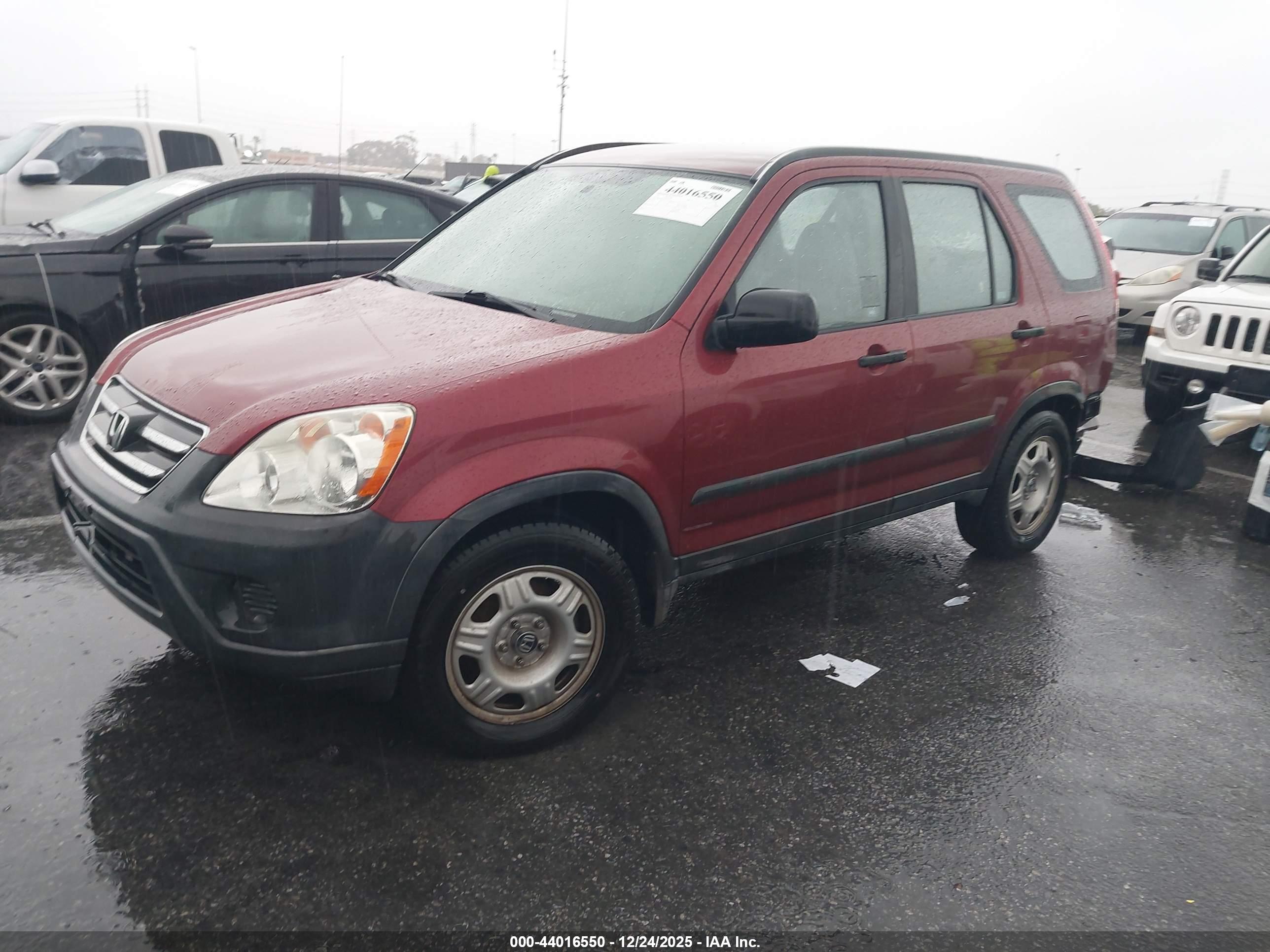 HONDA CR-V image 2