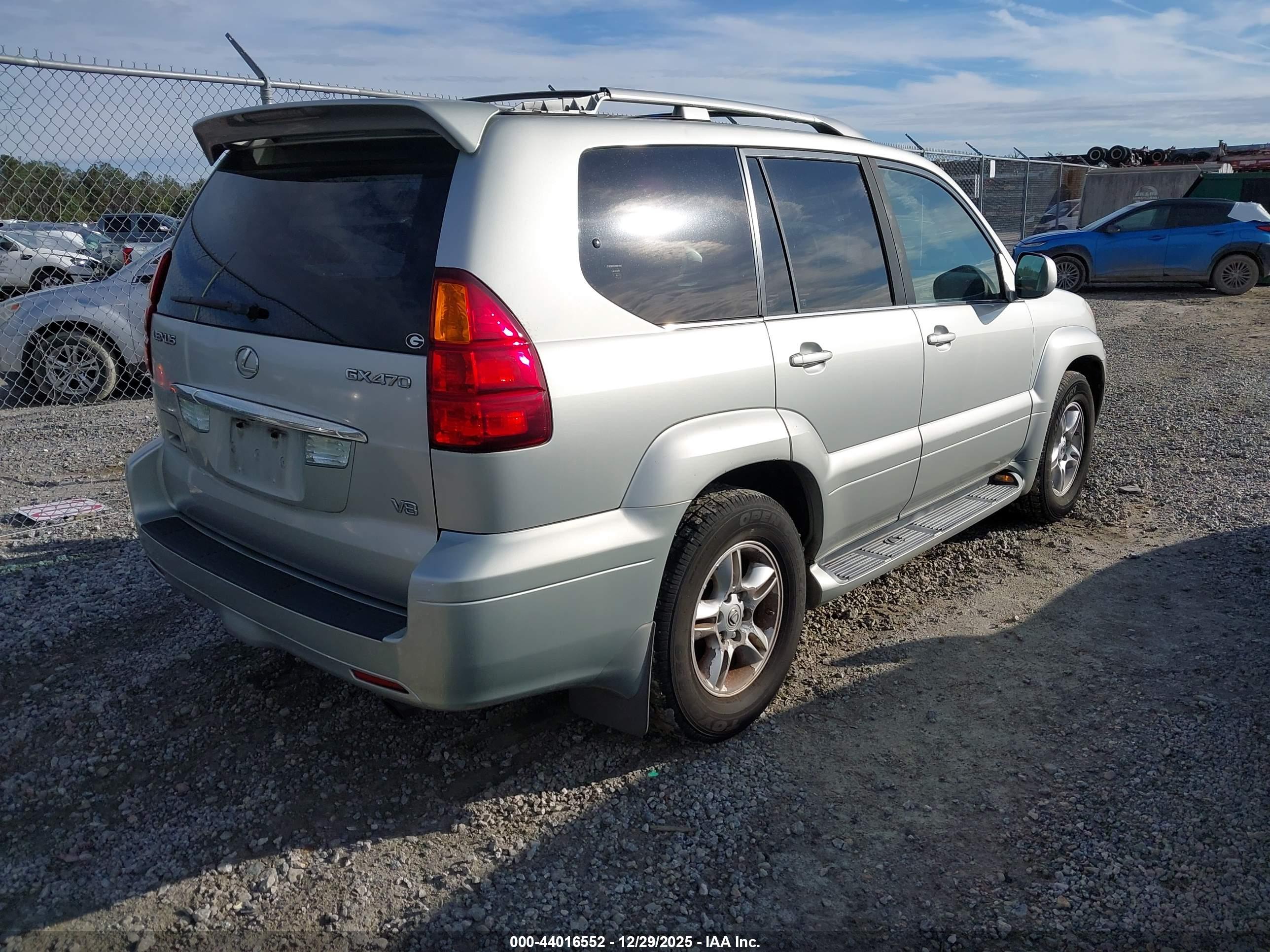 LEXUS GX image 4