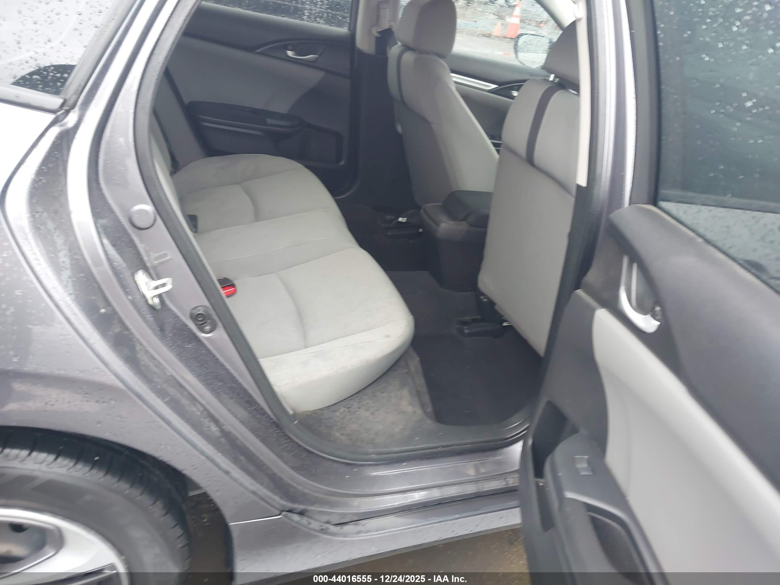 HONDA CIVIC image 8