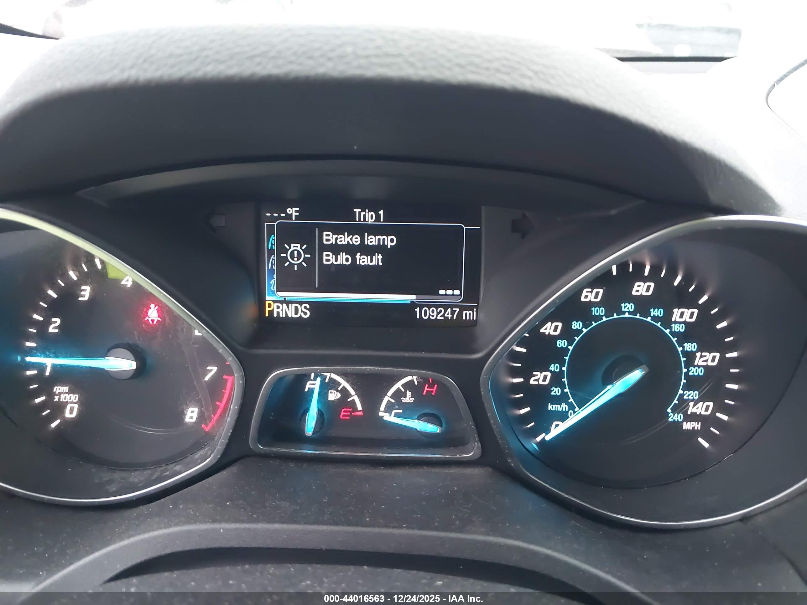 FORD ESCAPE image 7
