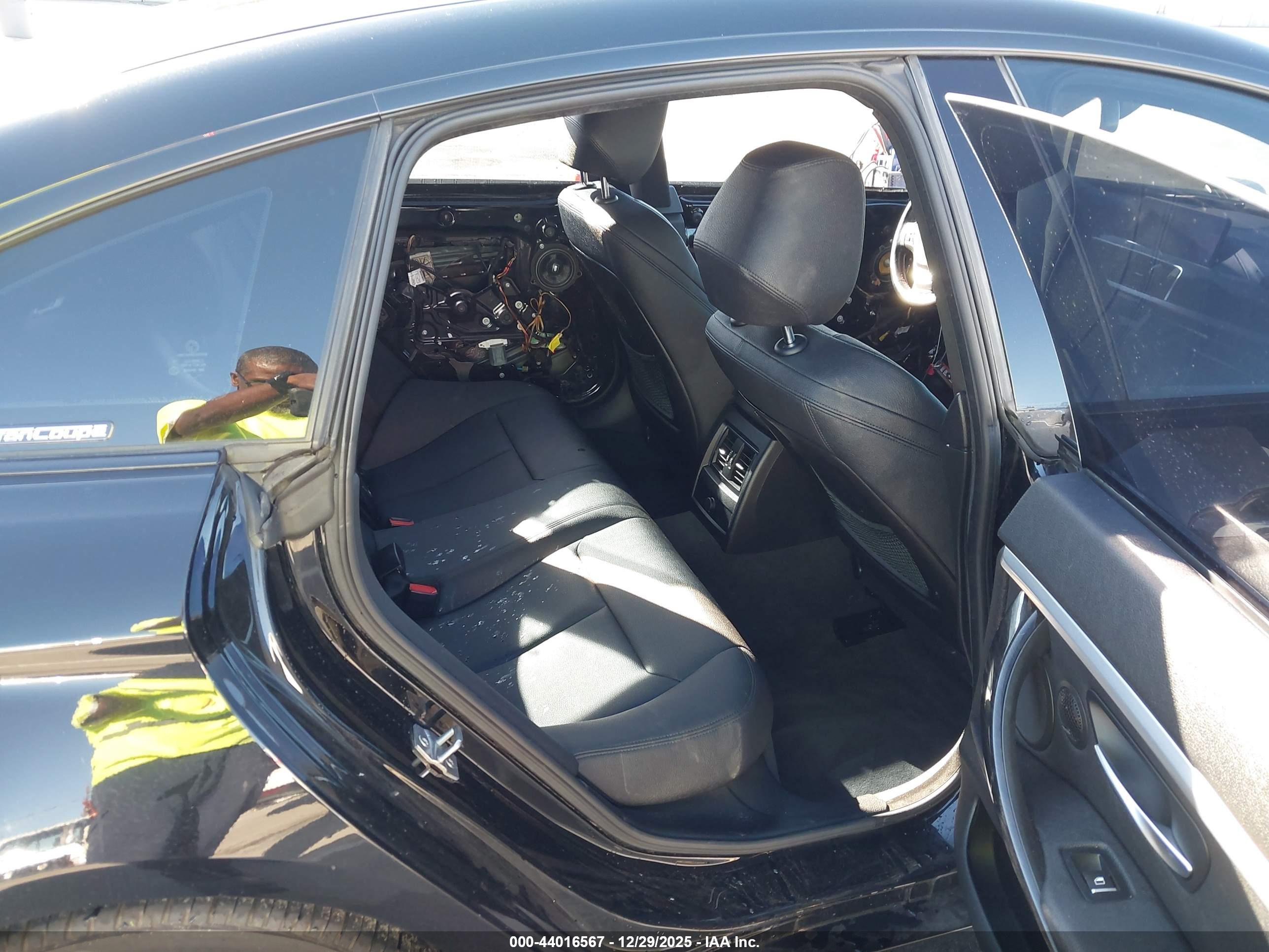 BMW 430I image 8