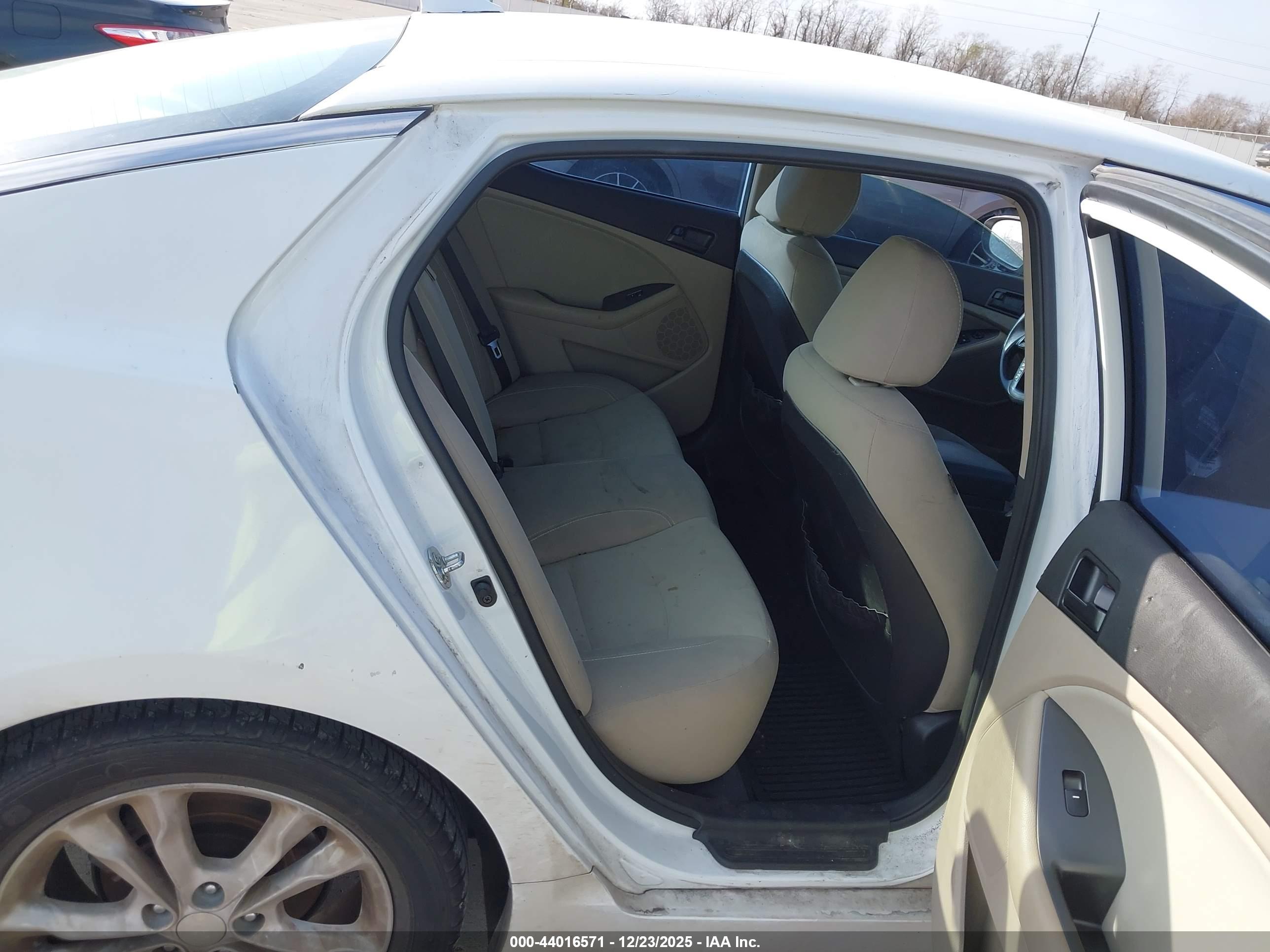 KIA OPTIMA image 8