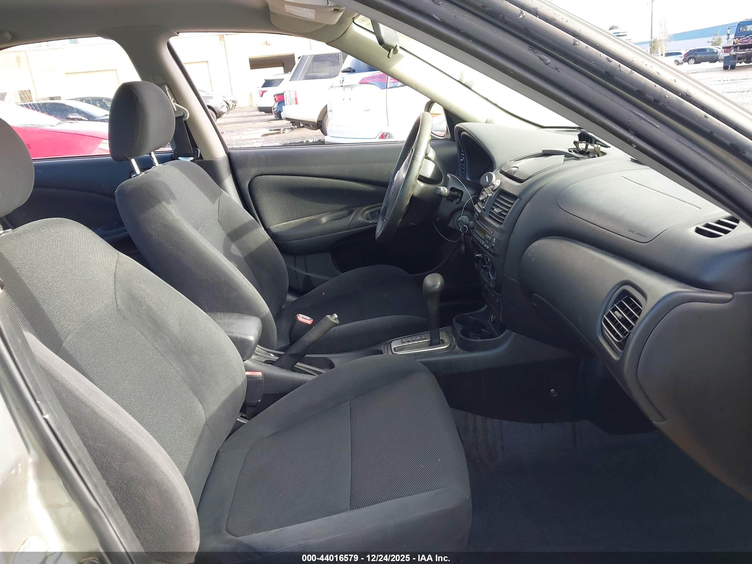 NISSAN SENTRA image 5