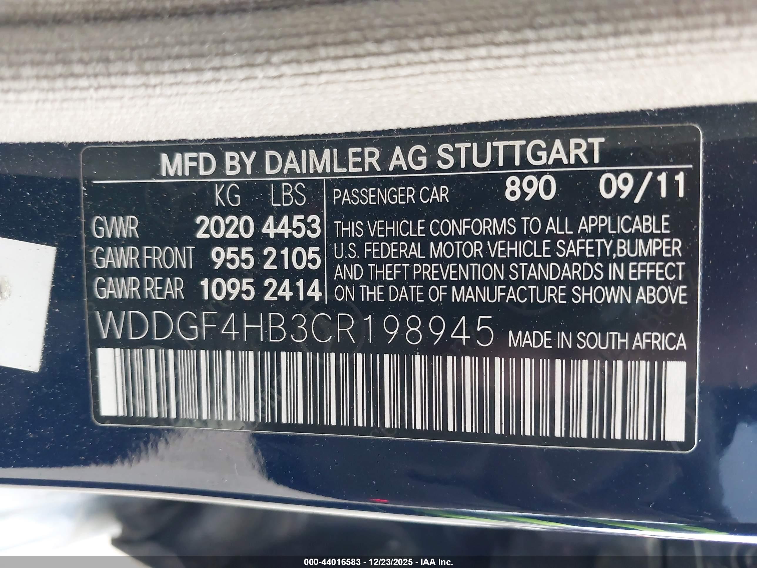 MERCEDES-BENZ C image 9