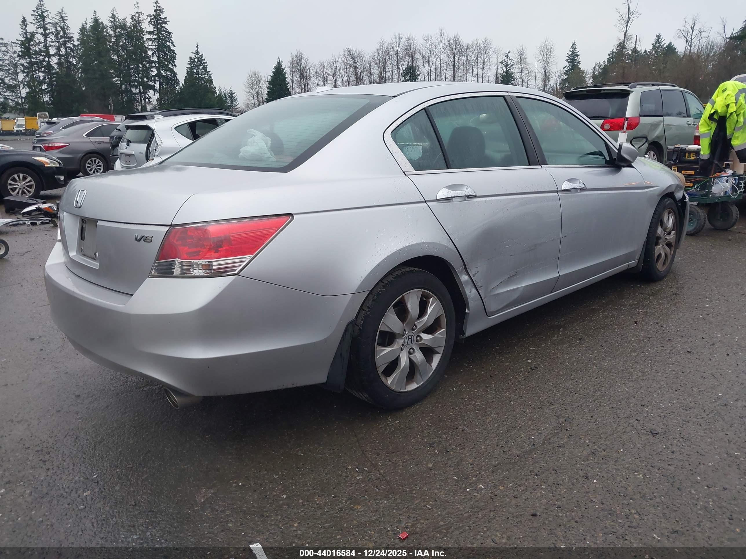 HONDA ACCORD image 4