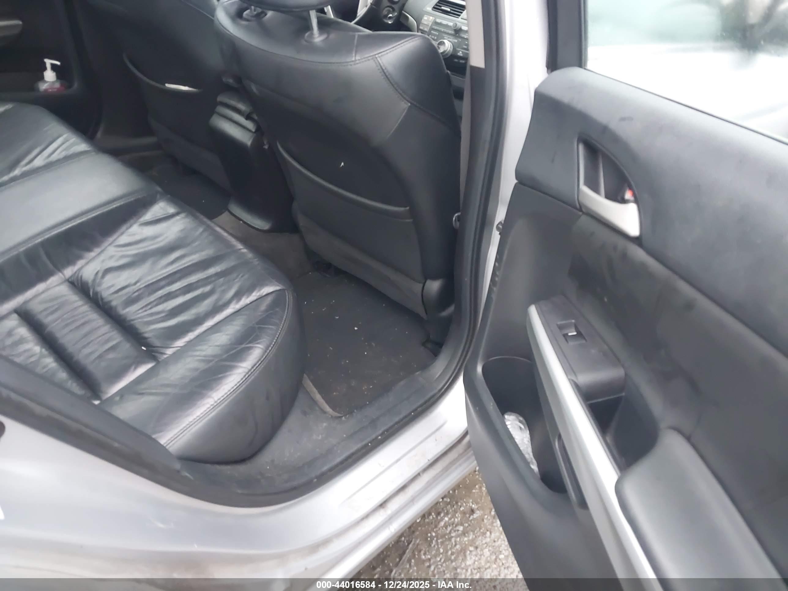 HONDA ACCORD image 8