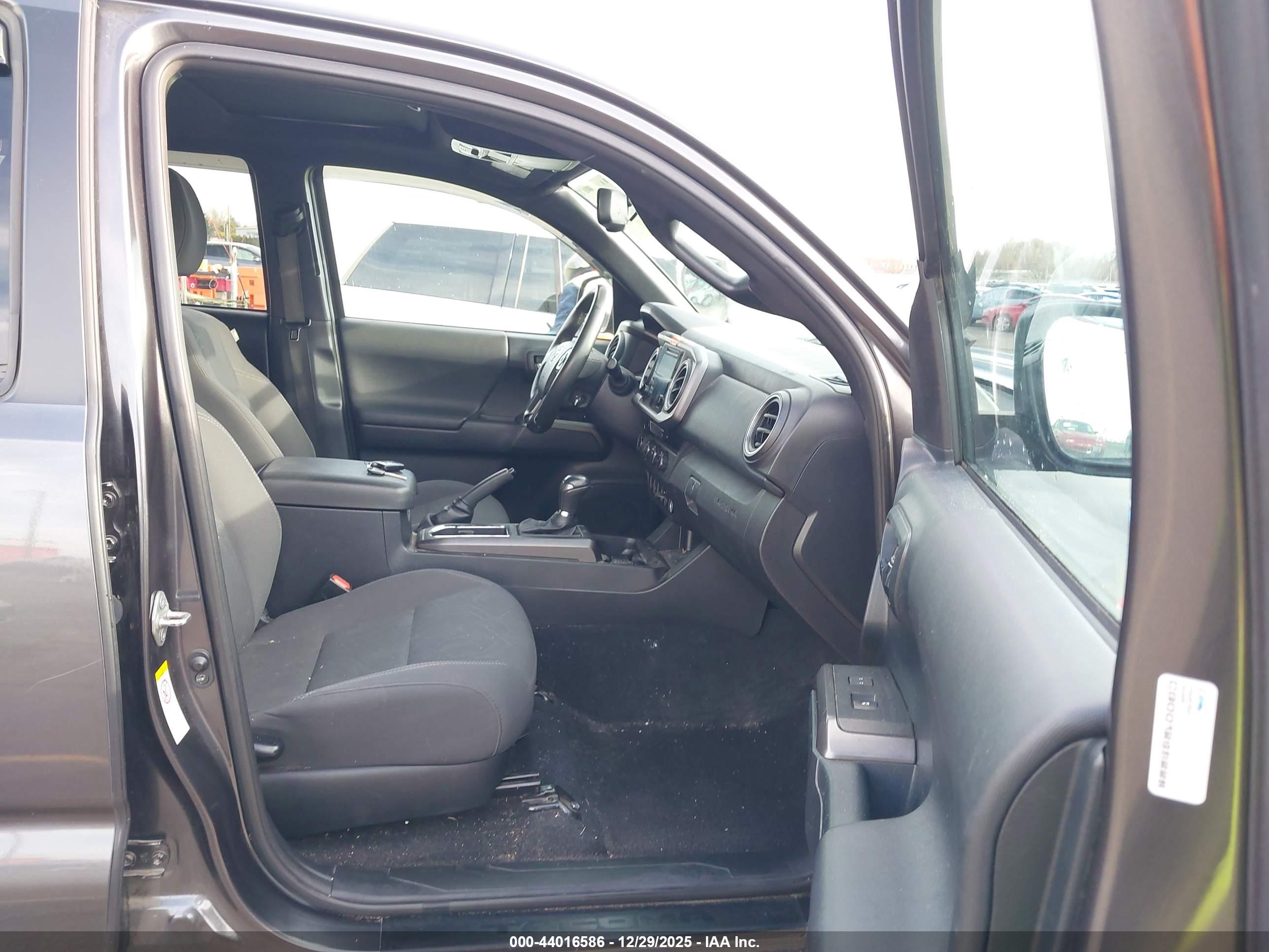 TOYOTA TACOMA image 5