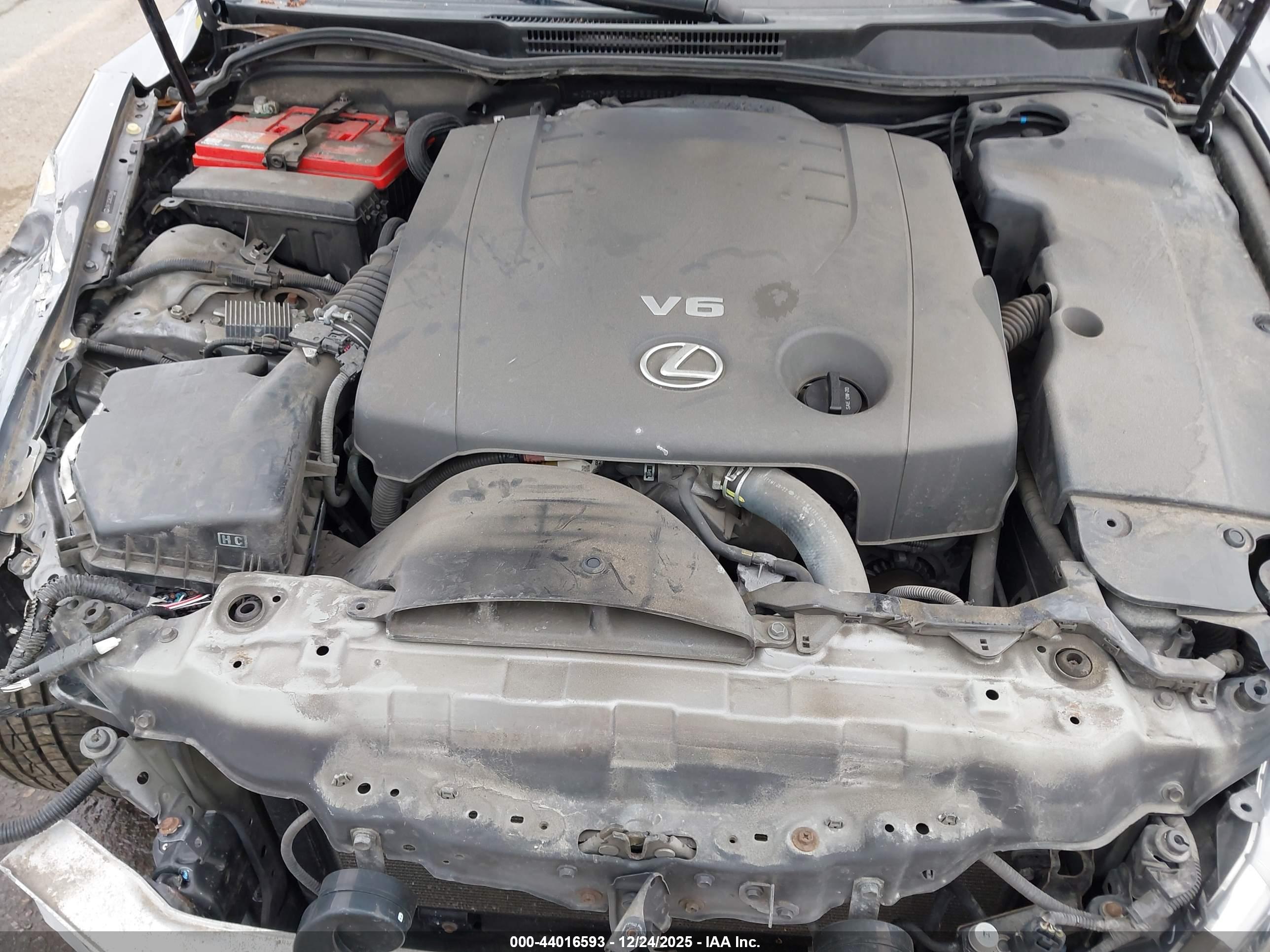 LEXUS IS image 10
