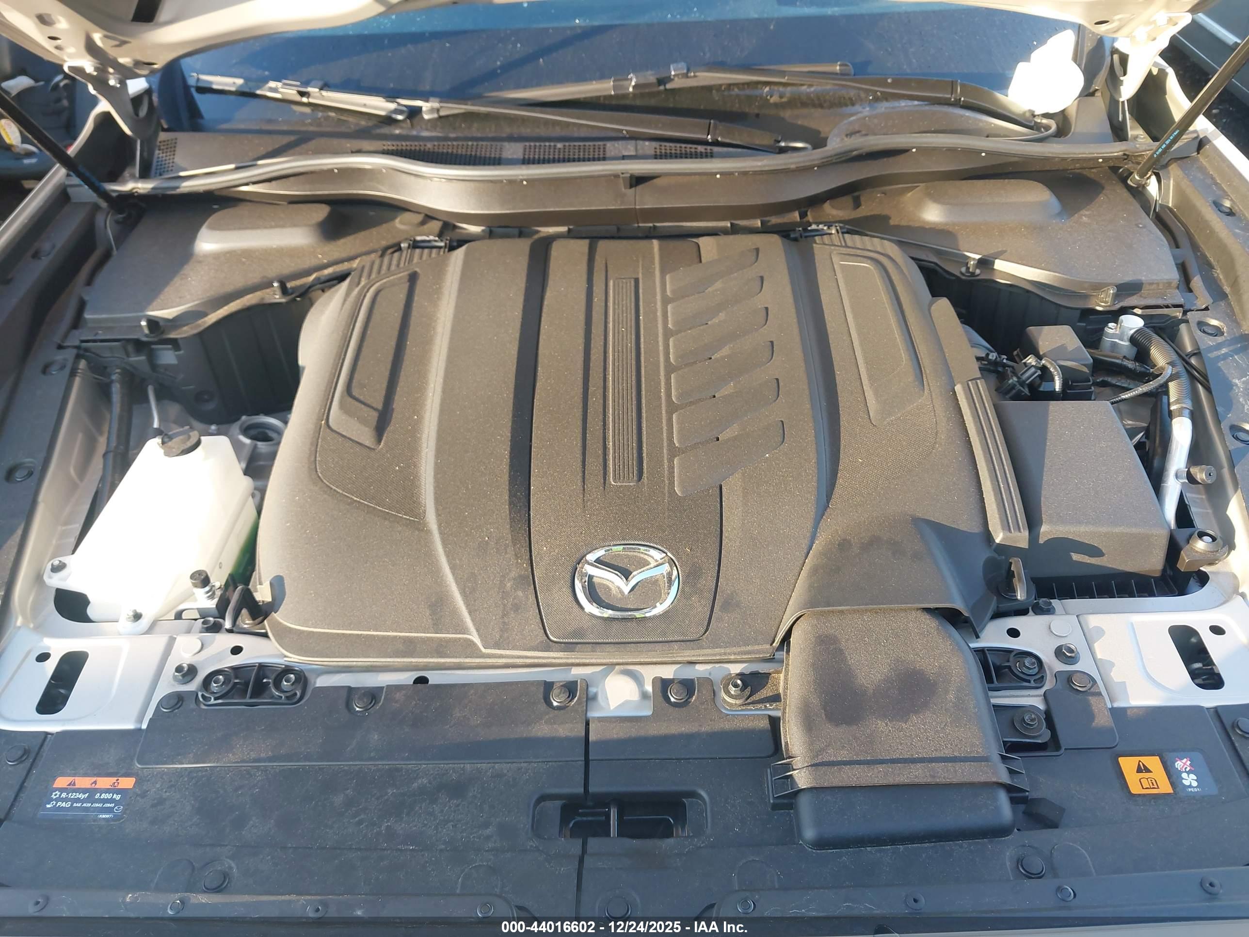 MAZDA CX-90 image 10