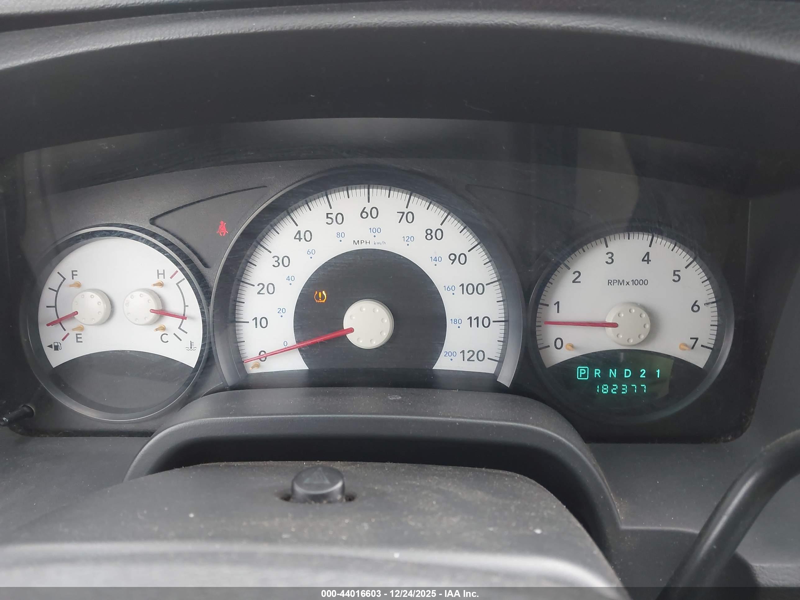 DODGE DAKOTA image 7