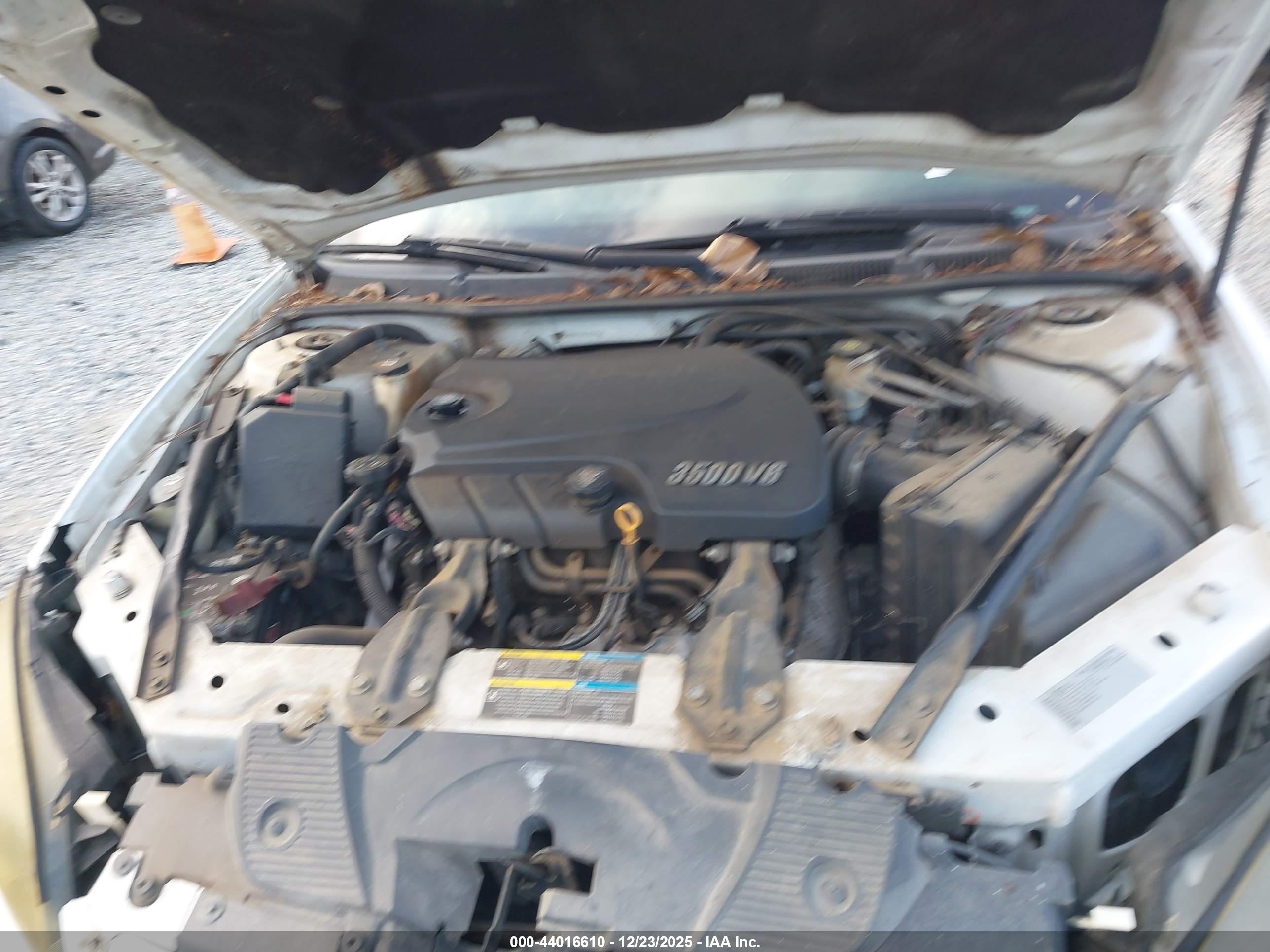 CHEVROLET IMPALA image 10