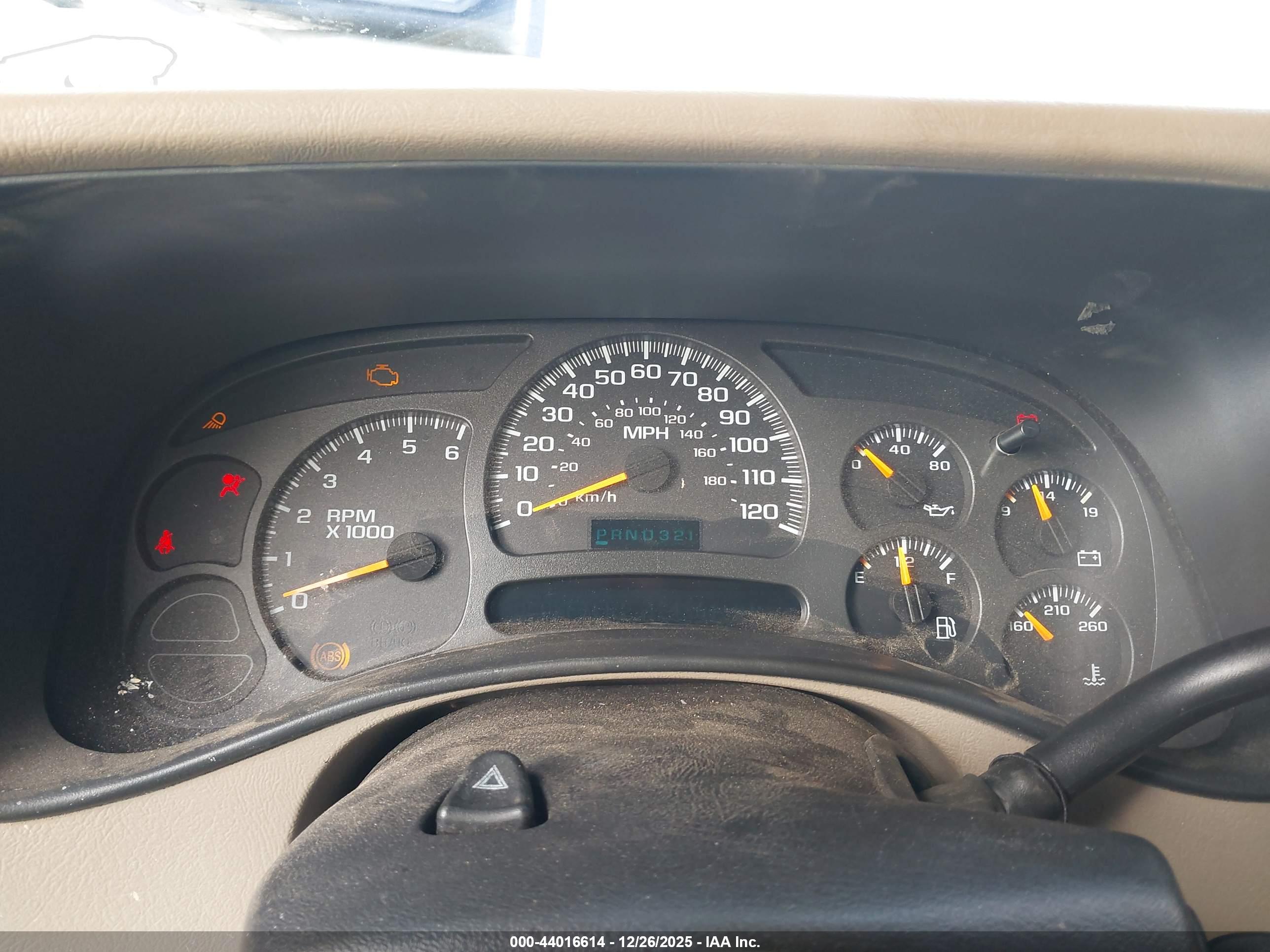 CHEVROLET SILVERADO image 7
