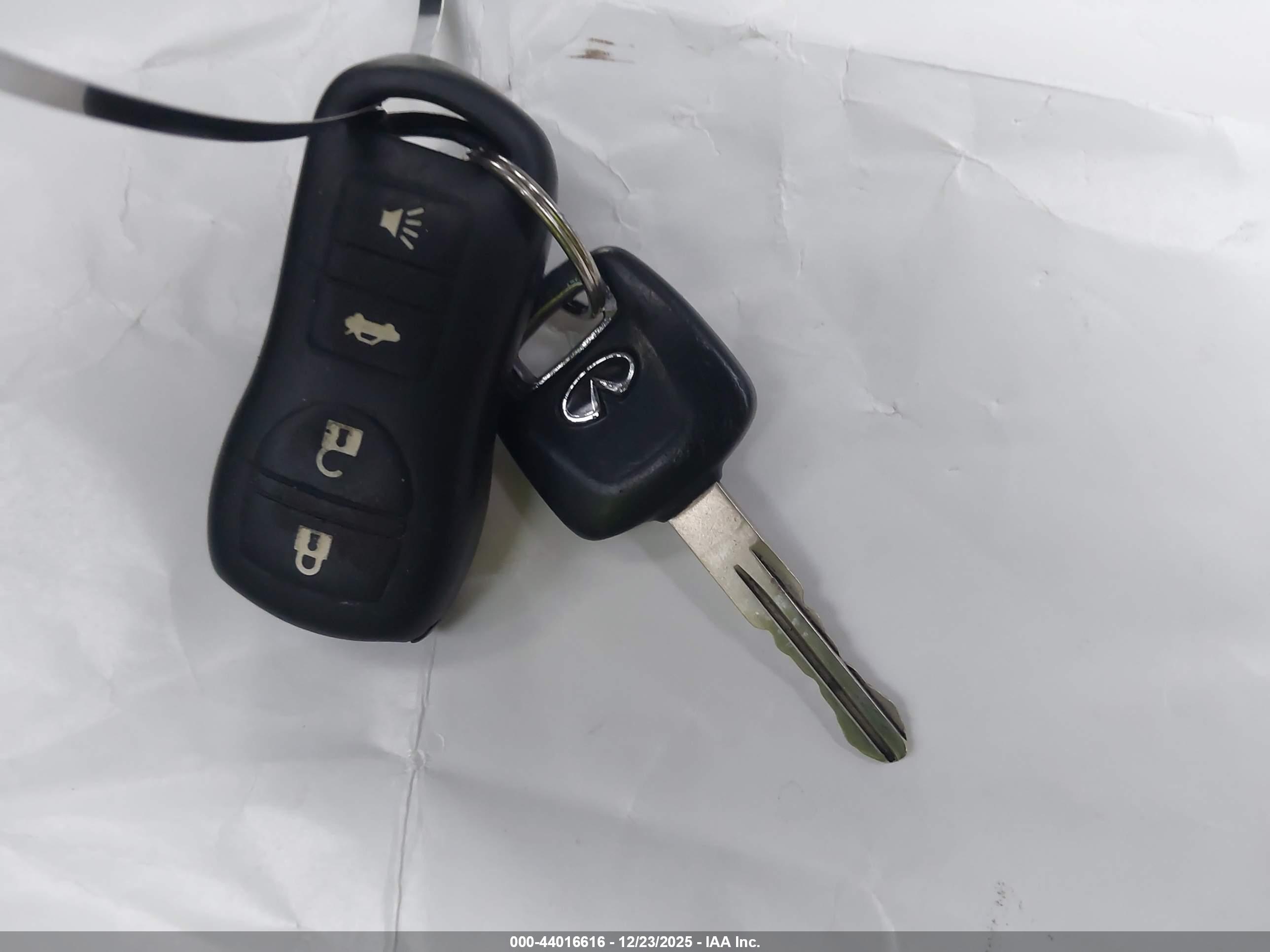 INFINITI G35 image 11