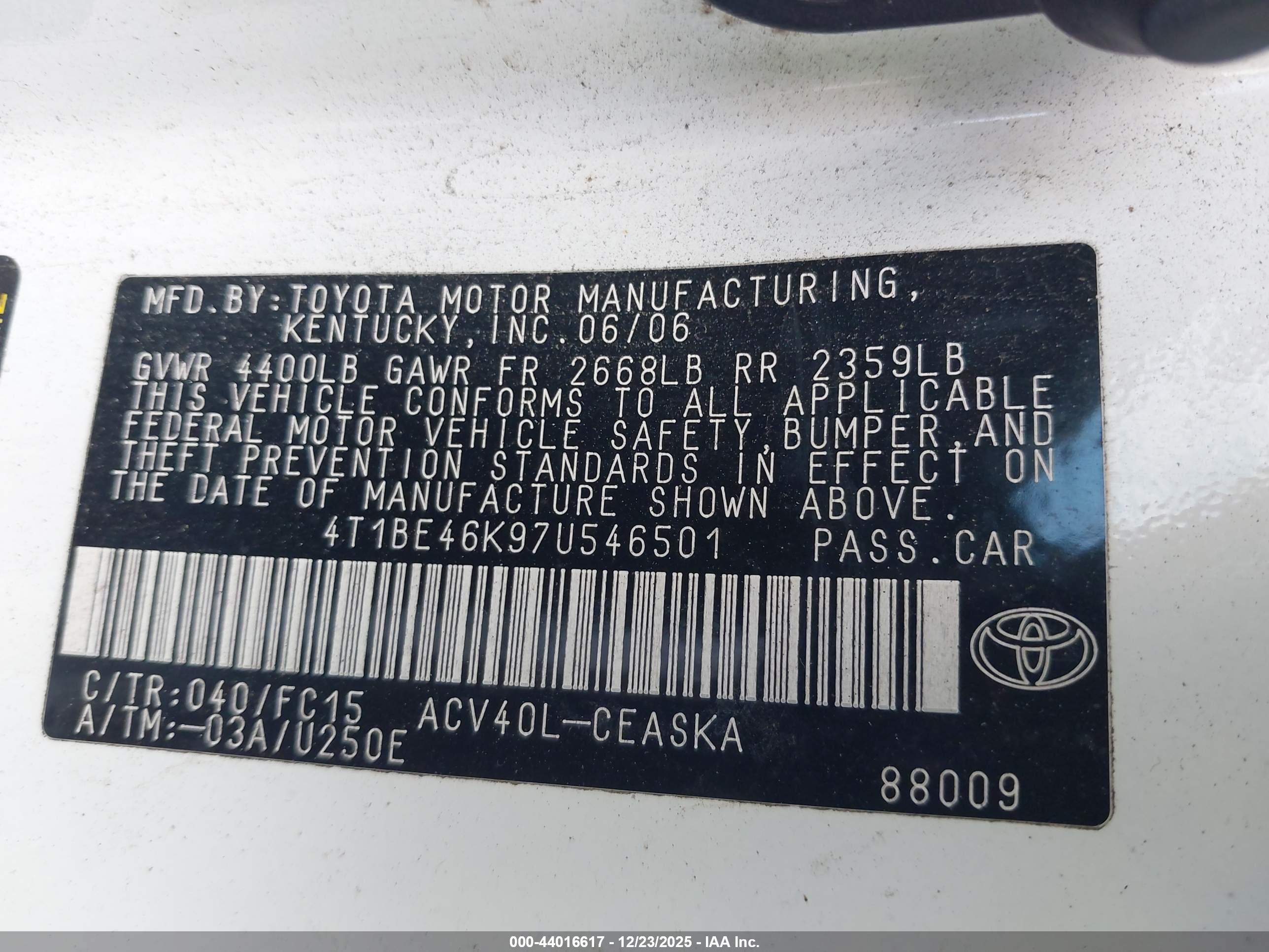 TOYOTA CAMRY image 9
