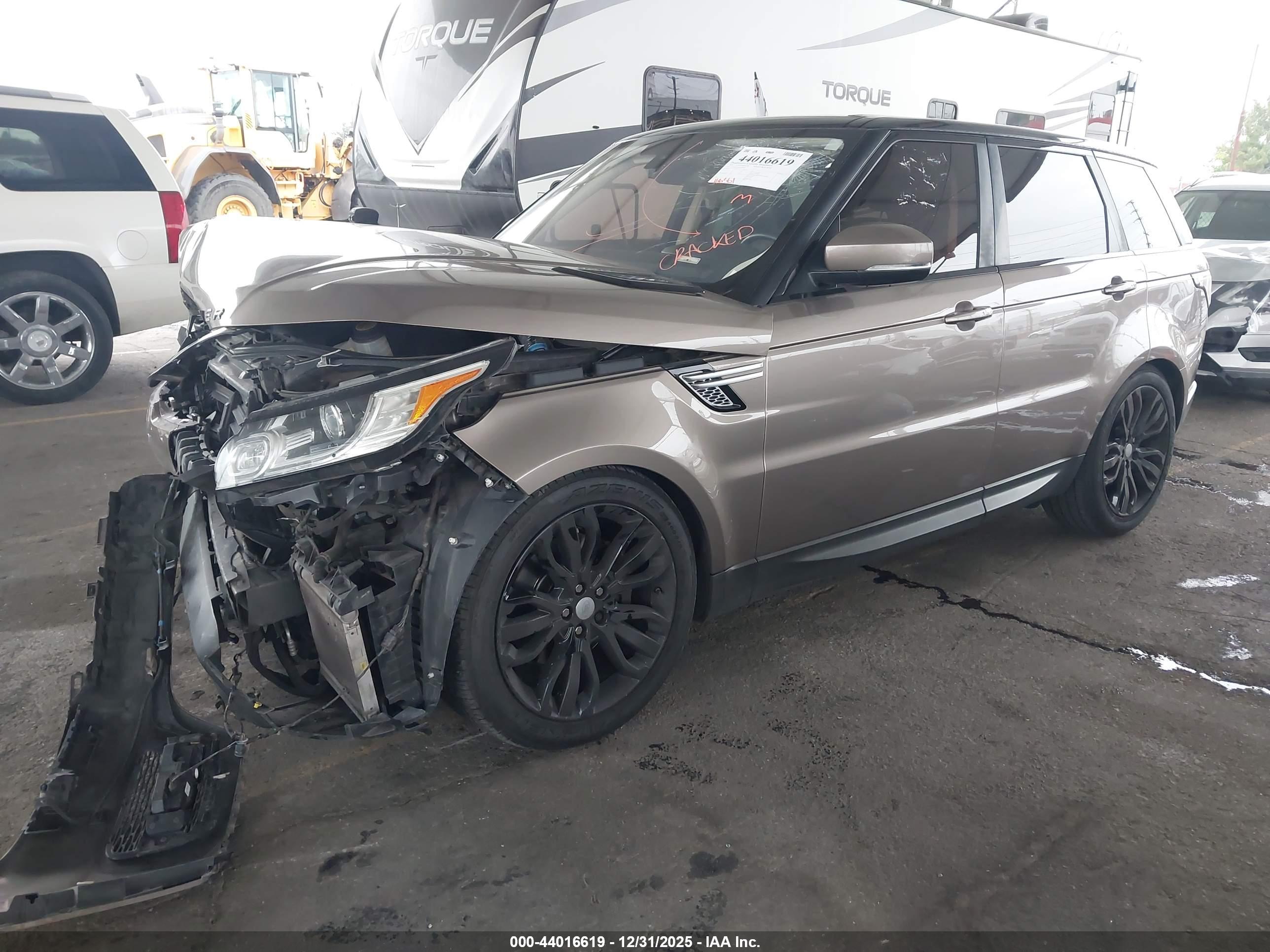 LAND ROVER image 2