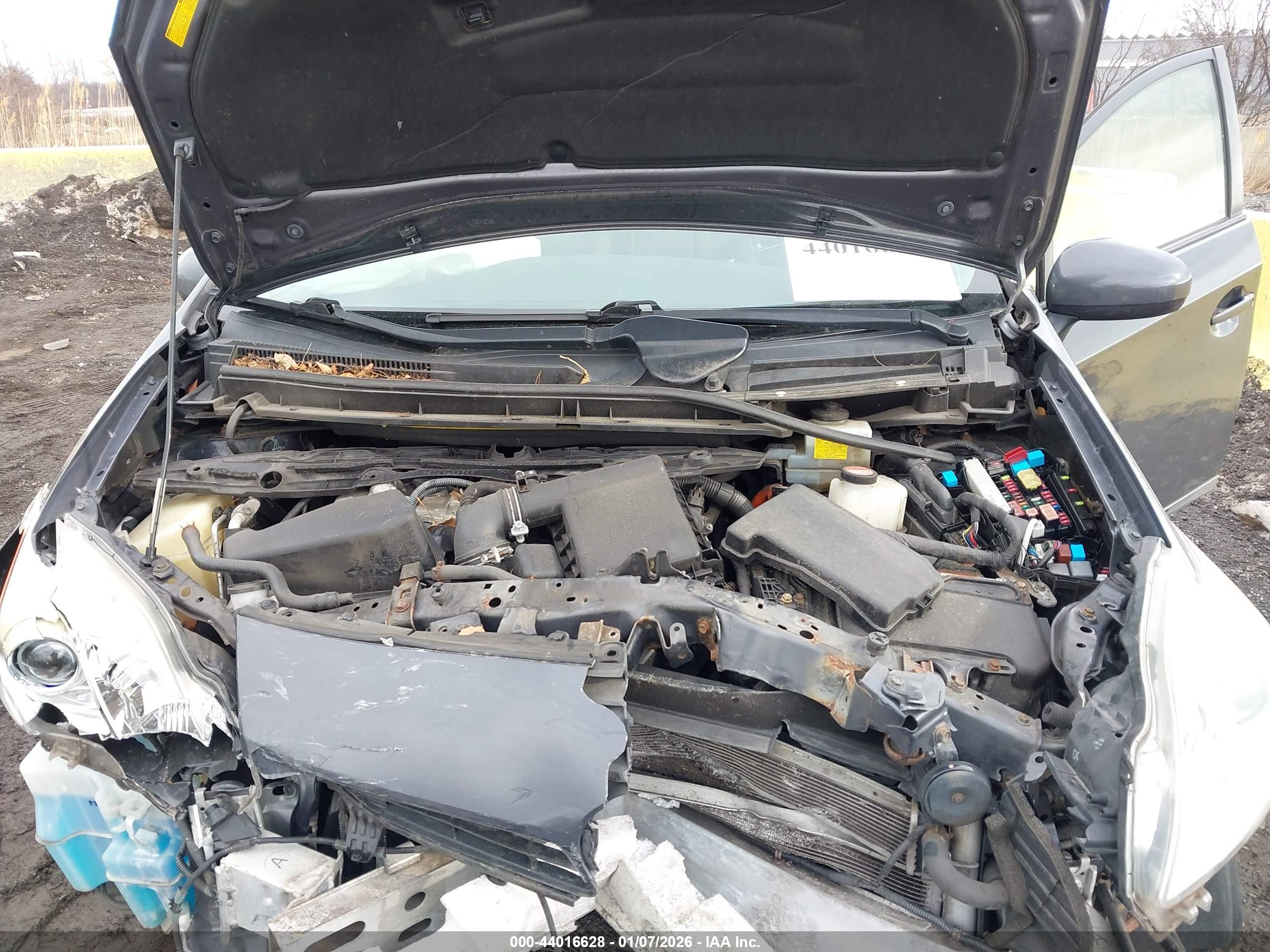 TOYOTA PRIUS image 10