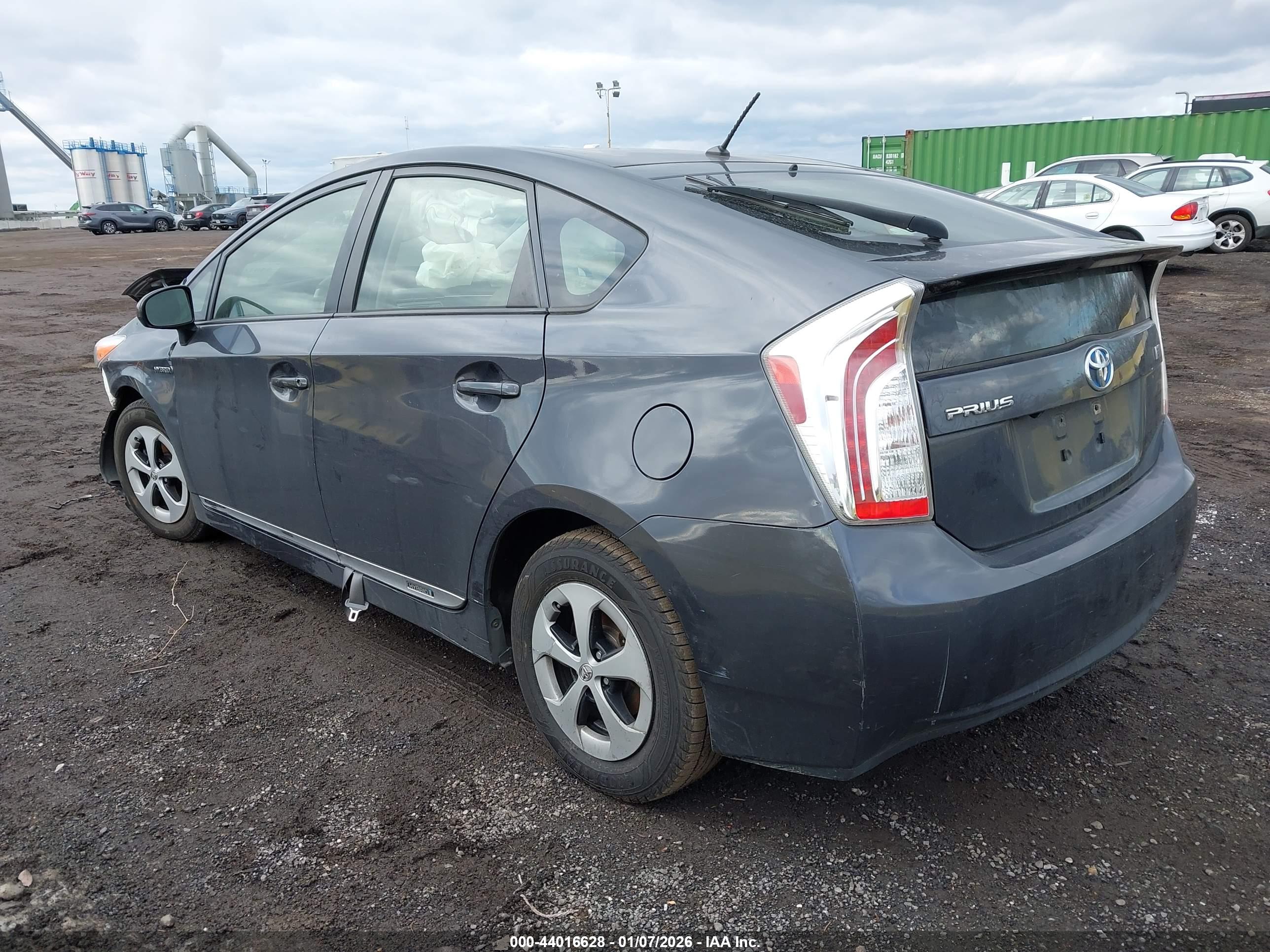 TOYOTA PRIUS image 3