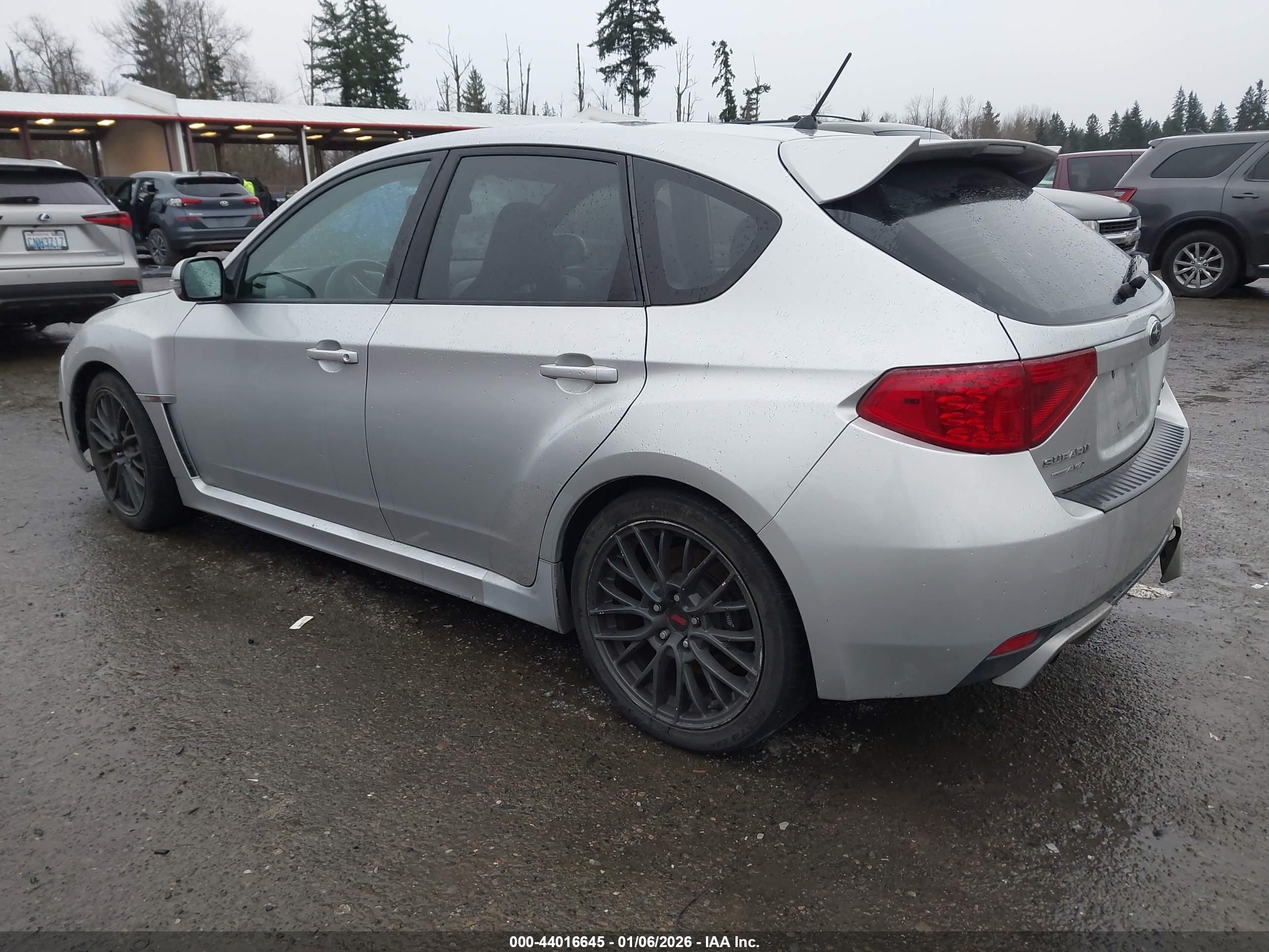 SUBARU IMPREZA image 3