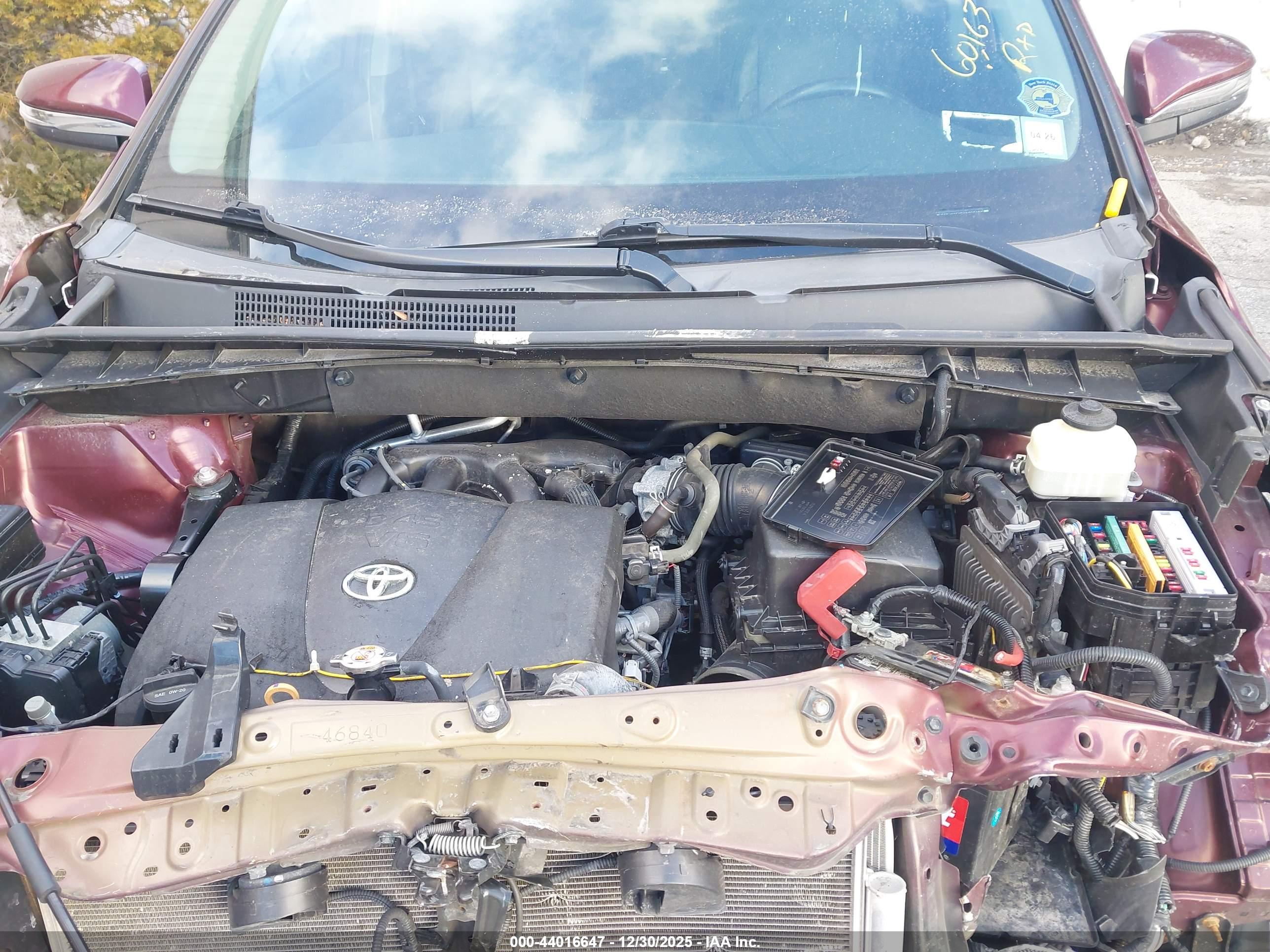 TOYOTA HIGHLANDER image 10