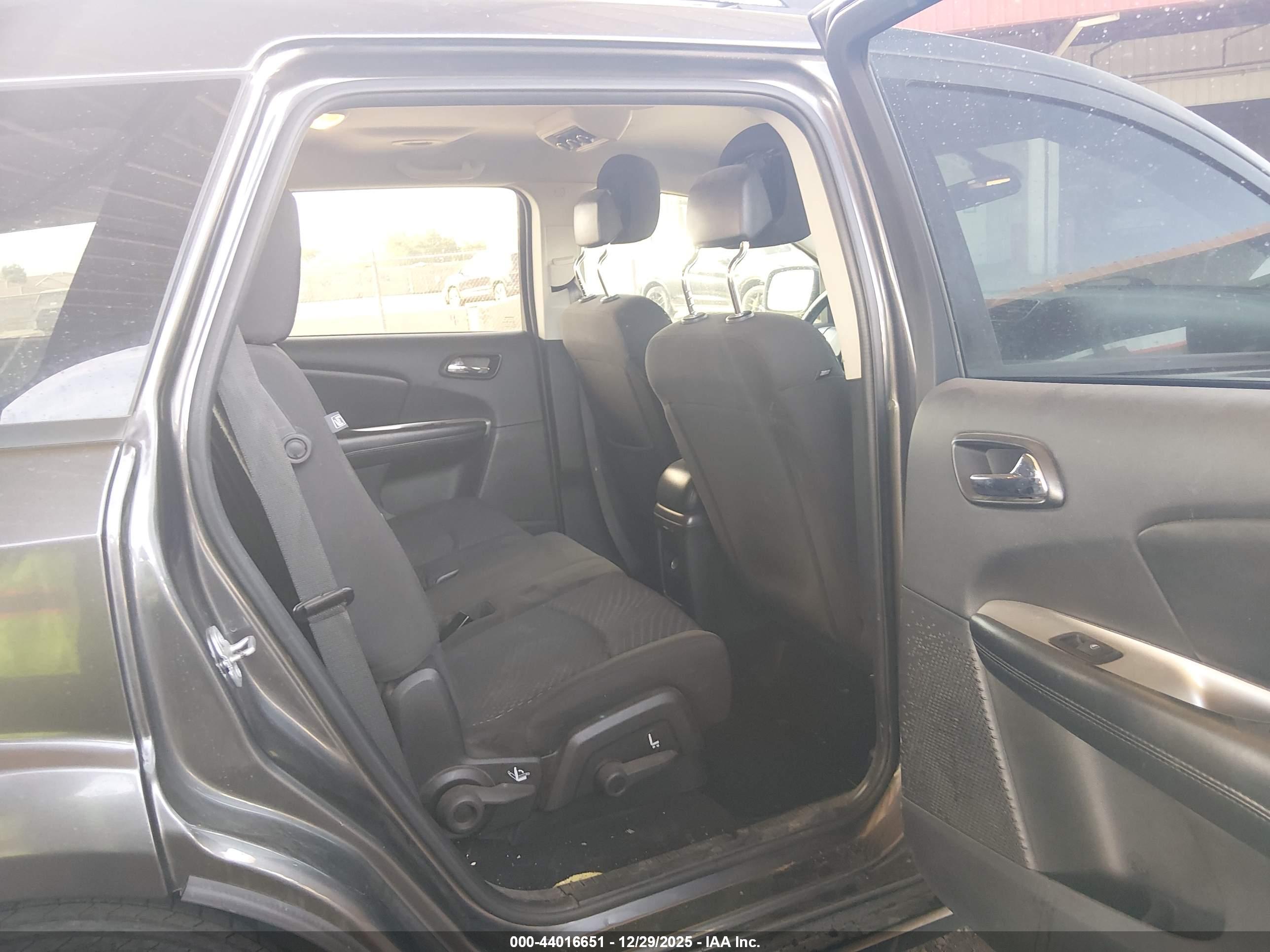 DODGE JOURNEY image 8