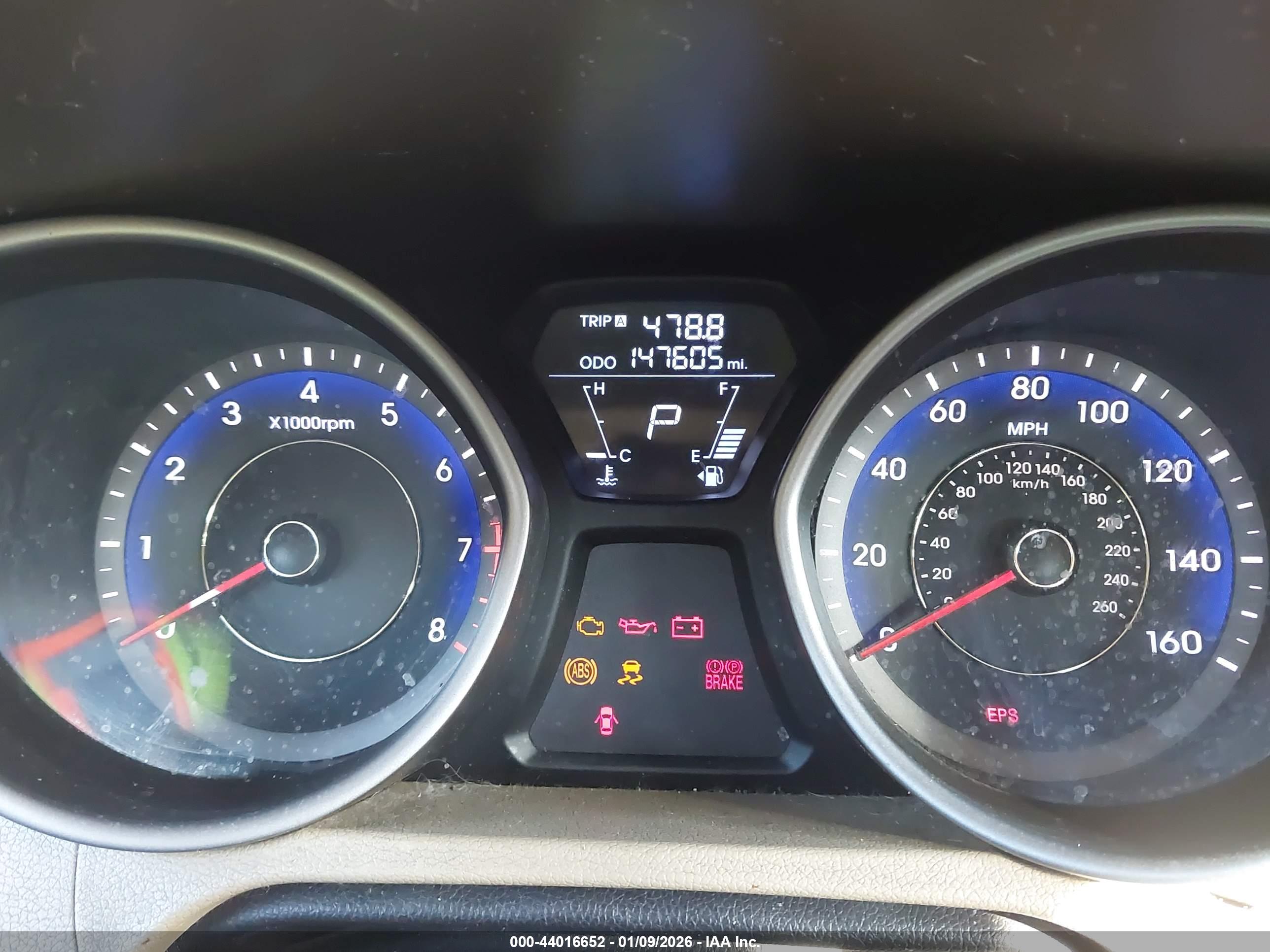 HYUNDAI ELANTRA image 7