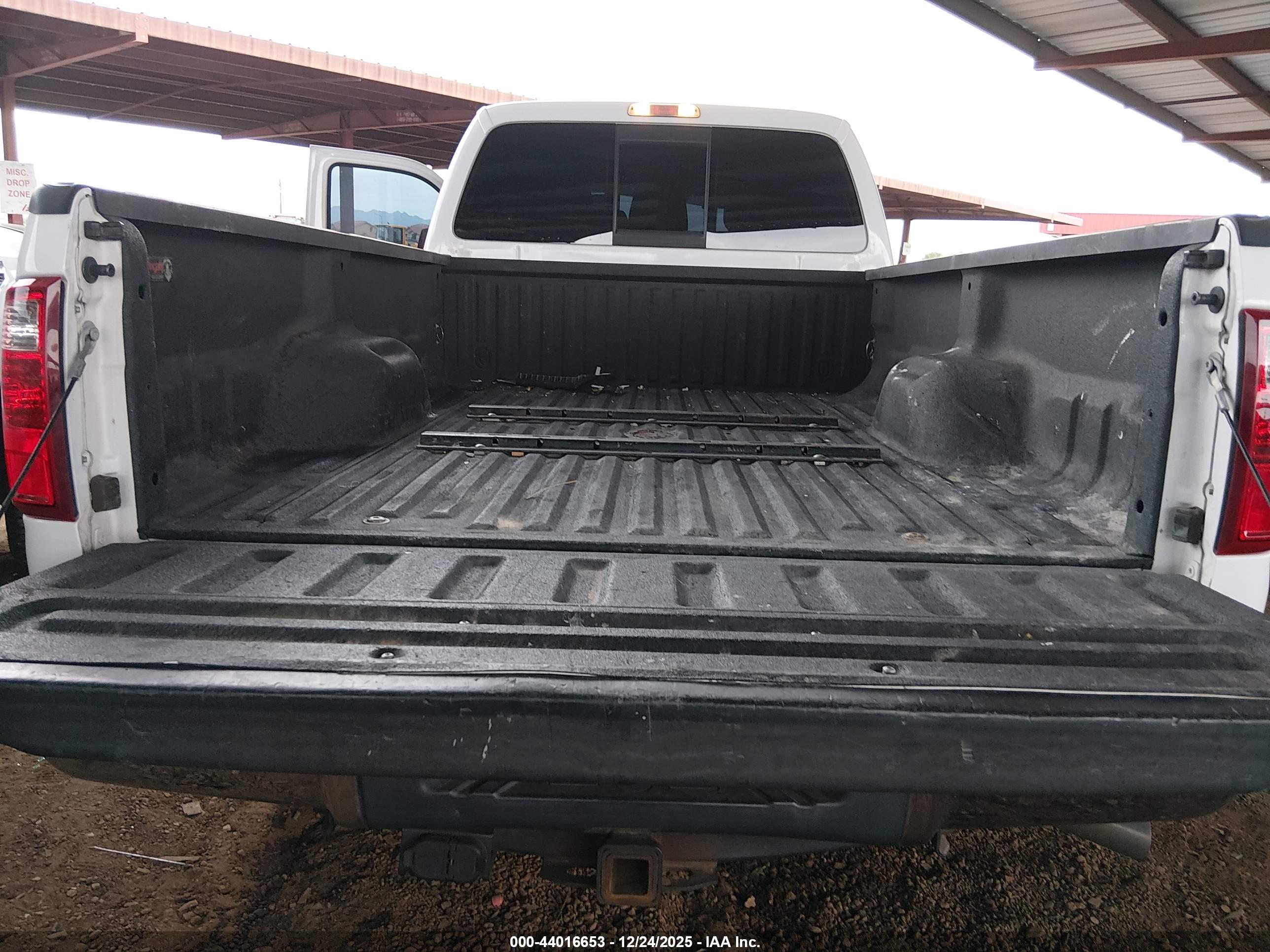 FORD F-350 image 7
