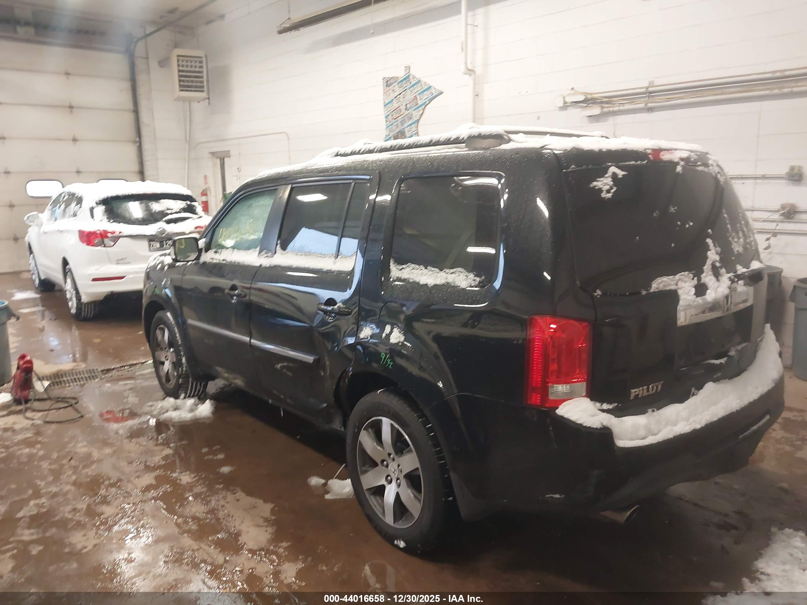 HONDA PILOT image 3