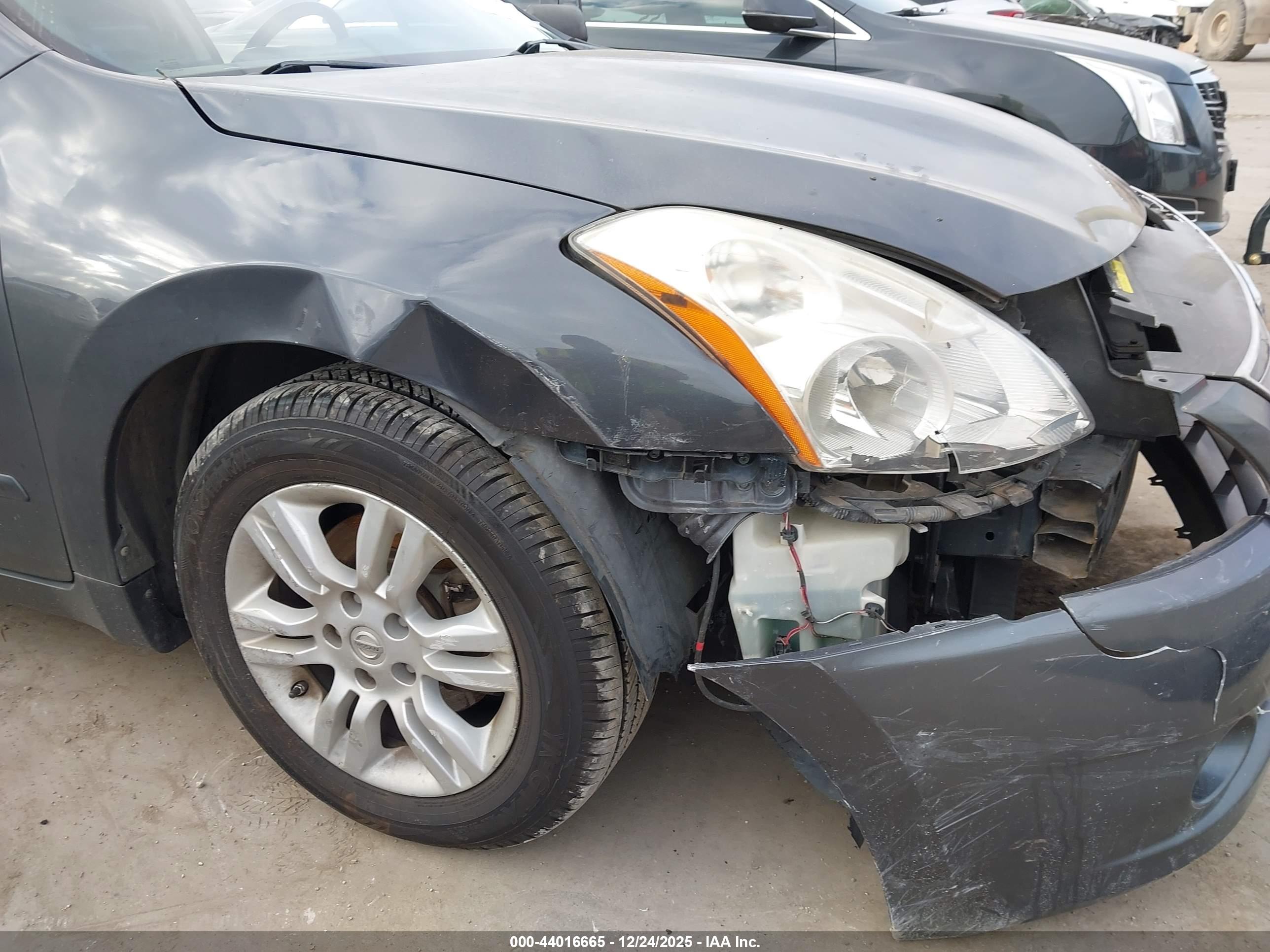 NISSAN ALTIMA image 6