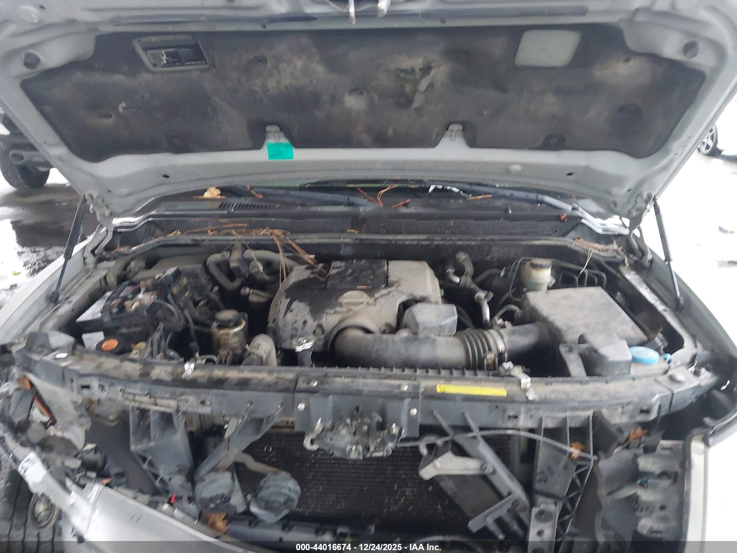 NISSAN TITAN image 10