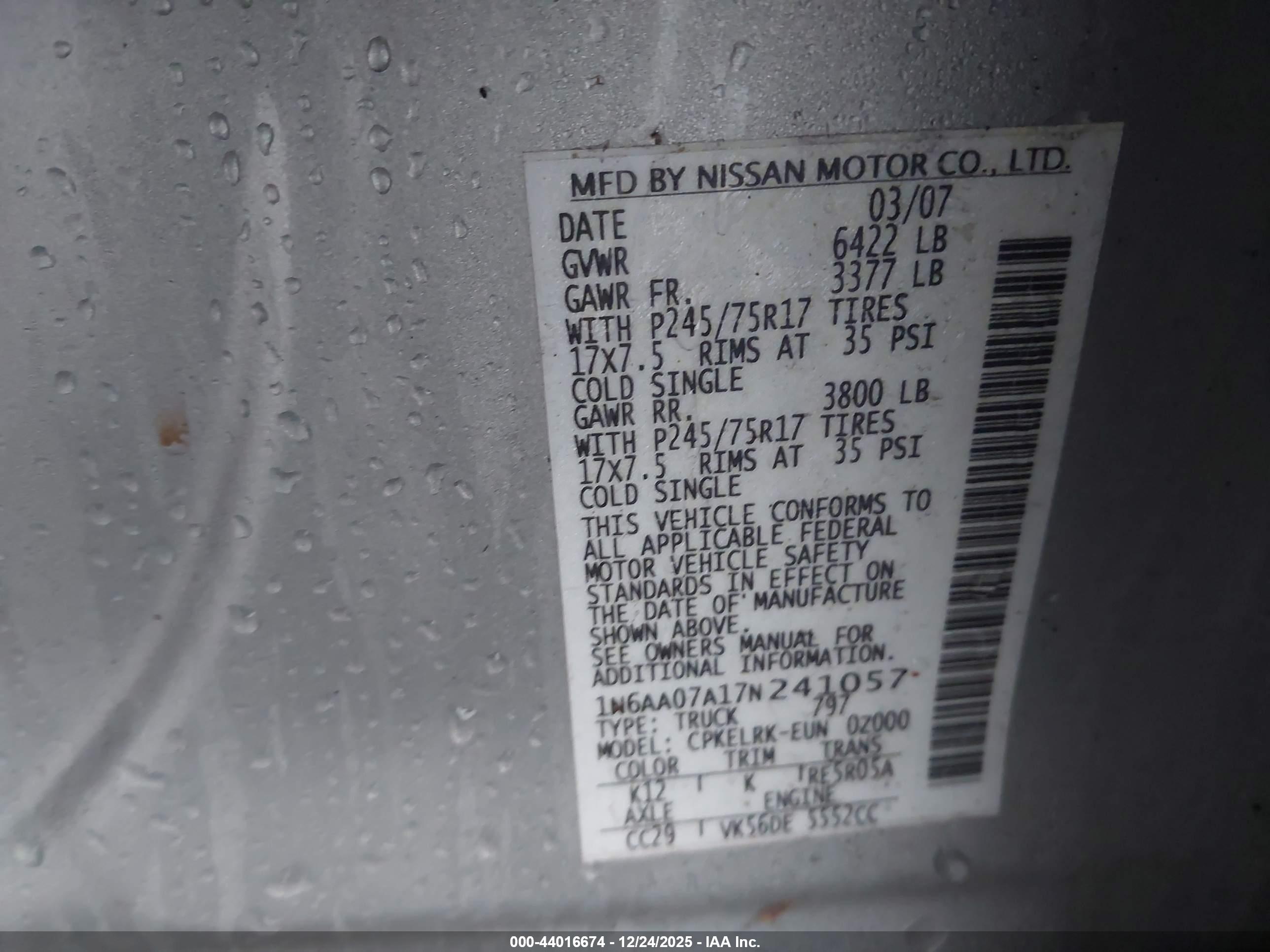 NISSAN TITAN image 9